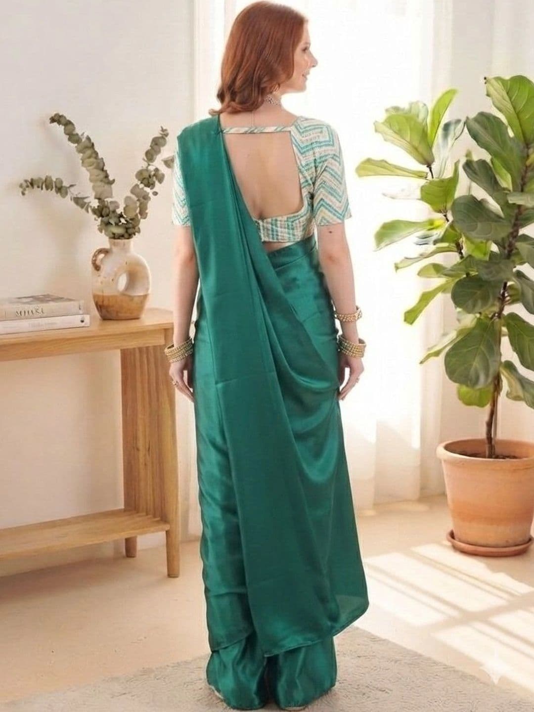 HERE&NOW Satin Saree thumbnail 2