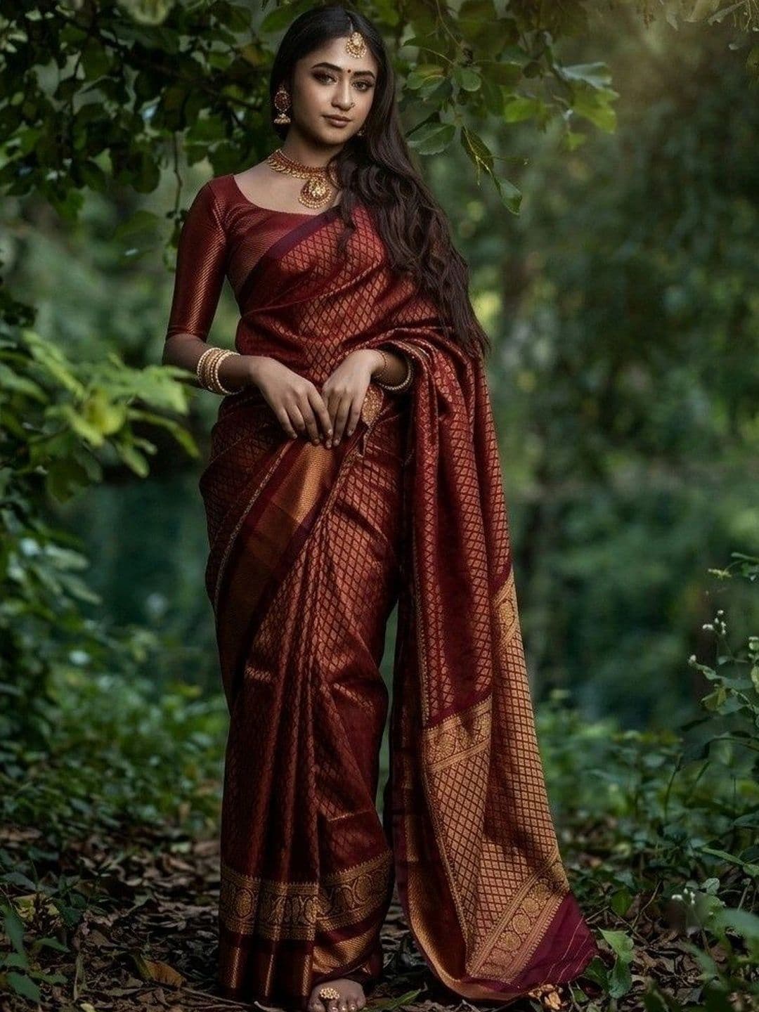 Arozi Woven Design Zari Art Silk Banarasi Saree - view 1