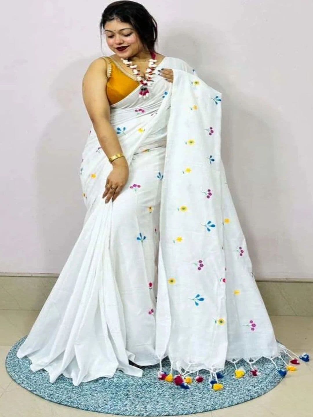 Zayraa Floral Embroidered Pure Cotton Khadi Saree thumbnail 3