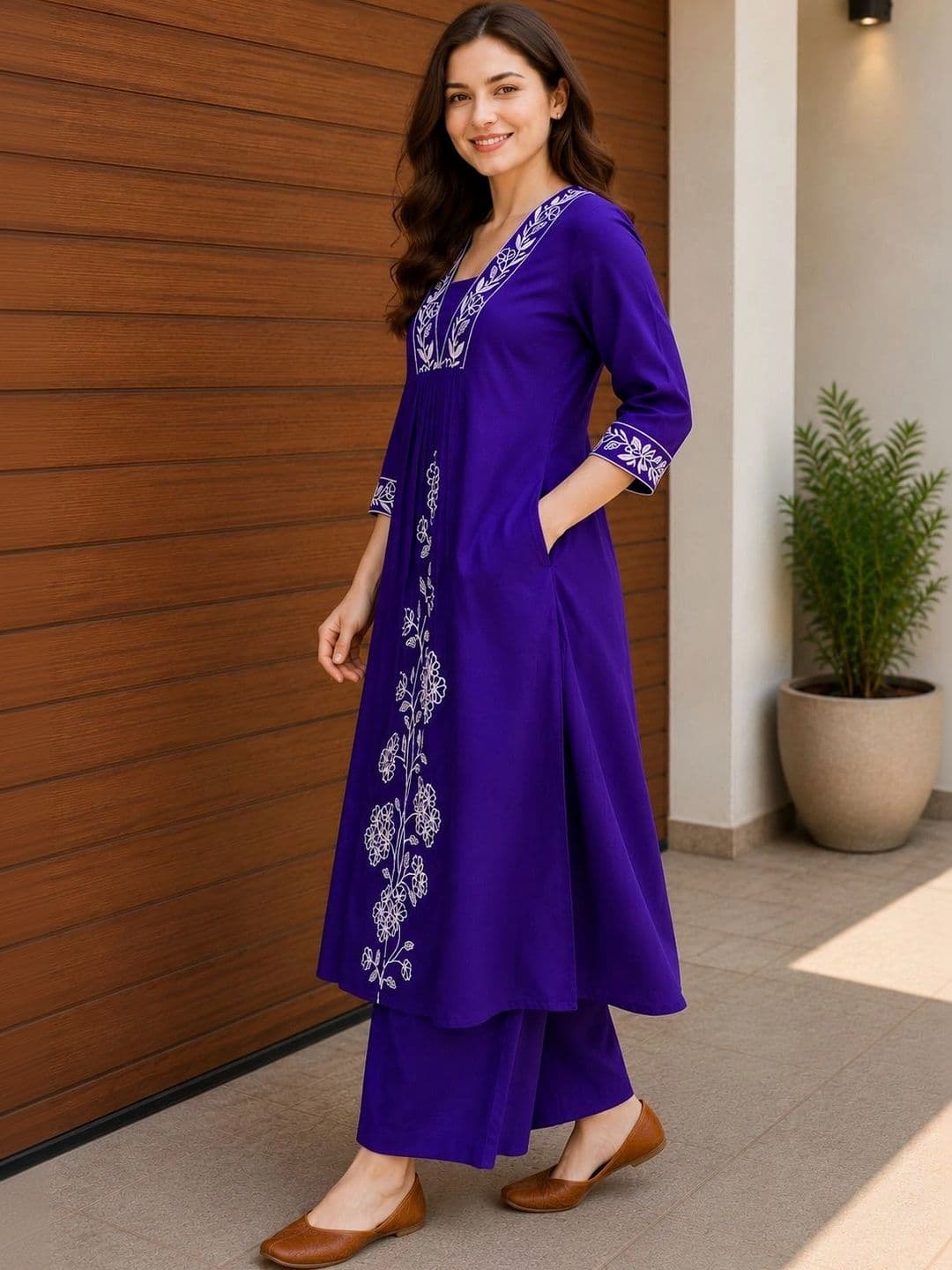 HIVA TRENDZ Women Floral Embroidered Empire Thread Work Kurta with Palazzos thumbnail 2