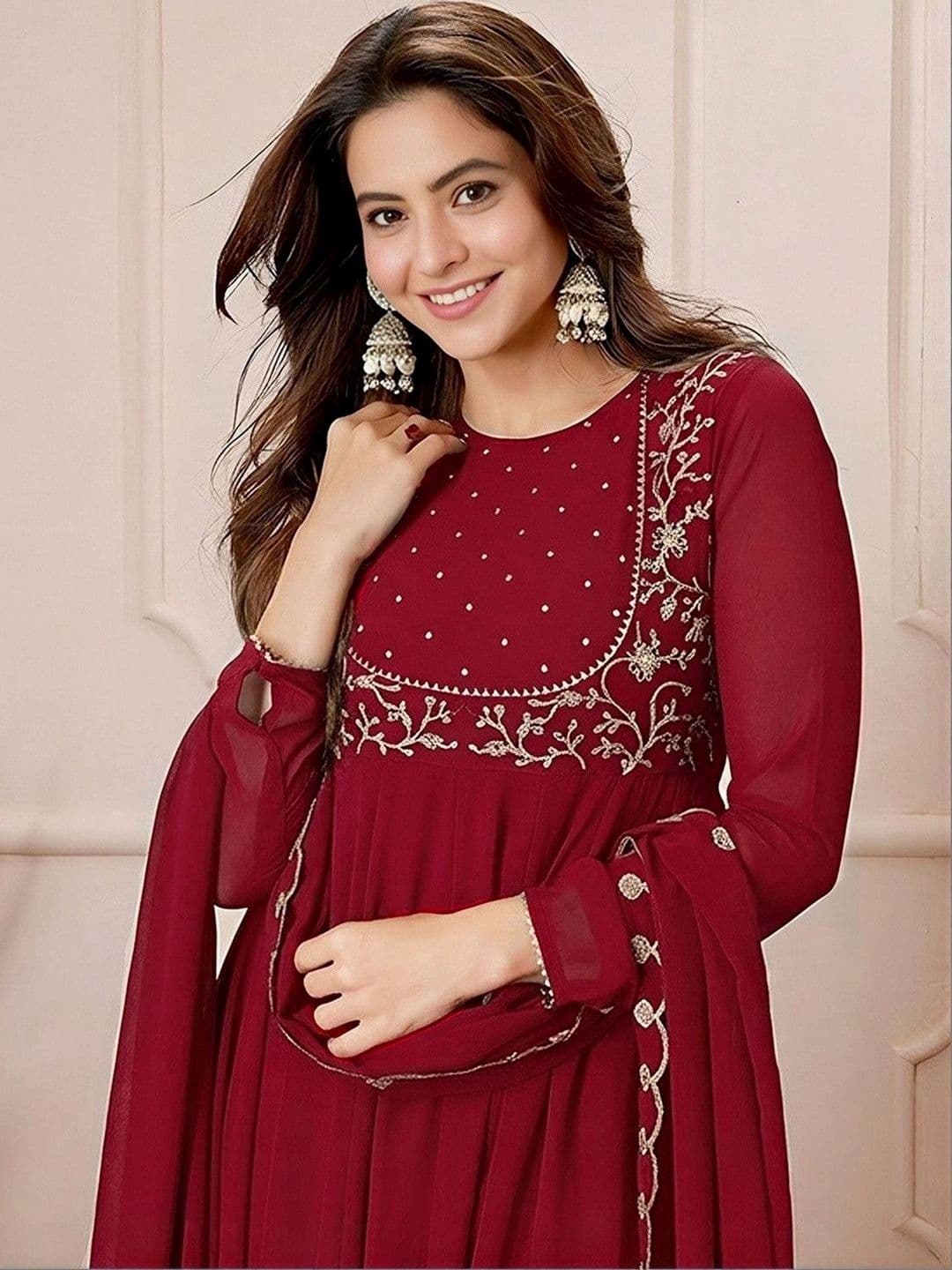 Anouk Women Embroidered Empire Thread Work Kurta with Palazzos & With Dupatta thumbnail 6