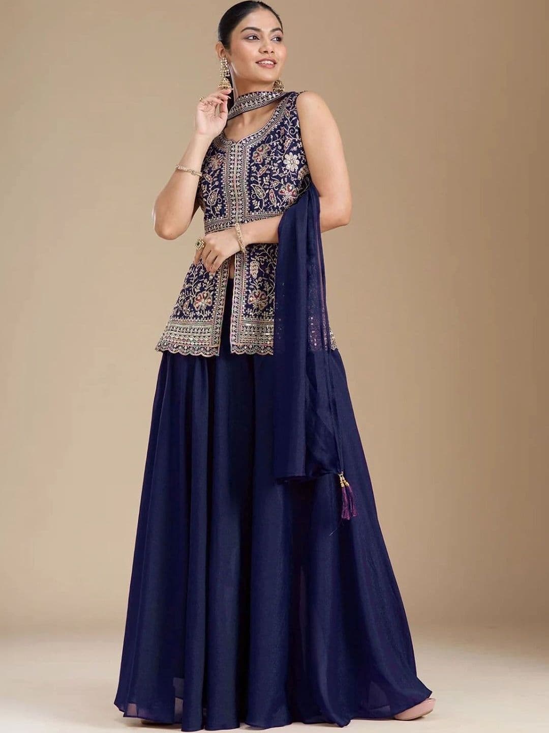 Sangria Women Floral Embroidered Empire Thread Work Kurti with Sharara & With Dupatta - view 1