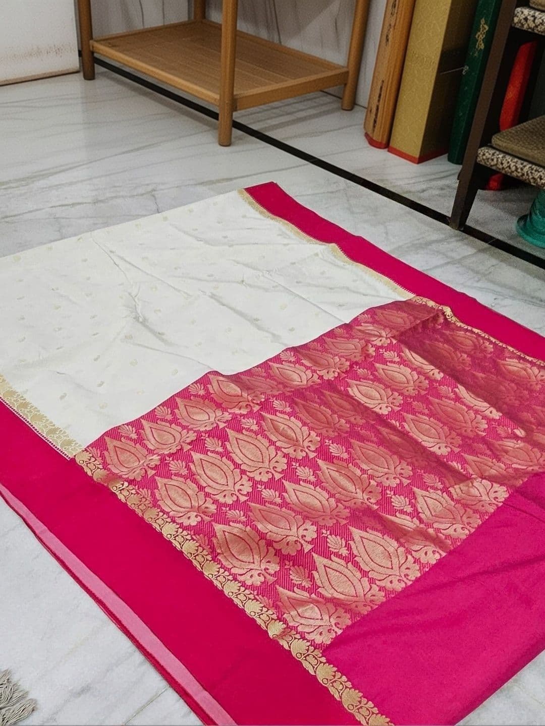 Urban Silk Saree Woven Design Zari Art Silk Banarasi Sarees thumbnail 5