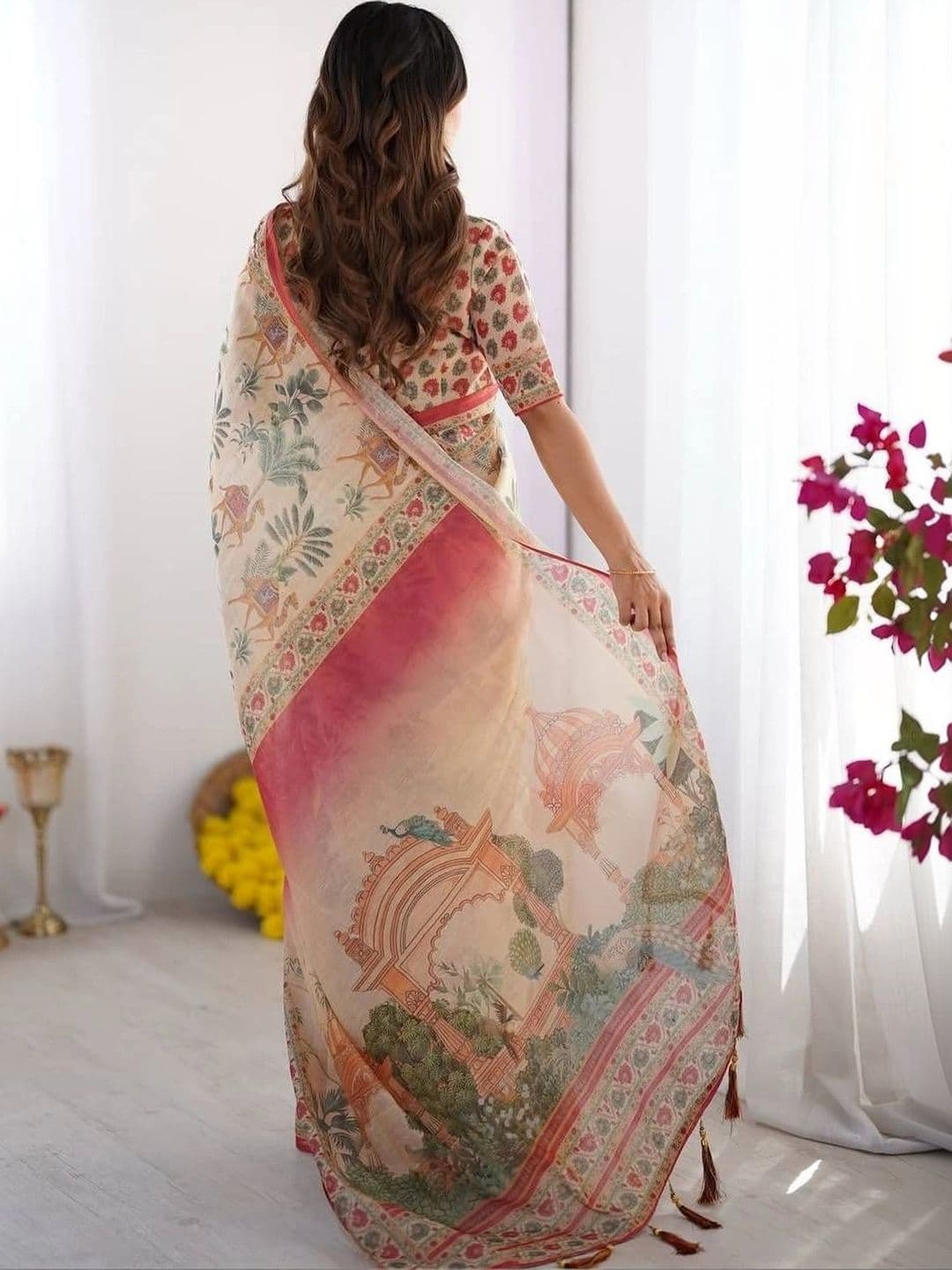 GMK Fashions Women Woven Design Zari Linen Blend Saree thumbnail 4