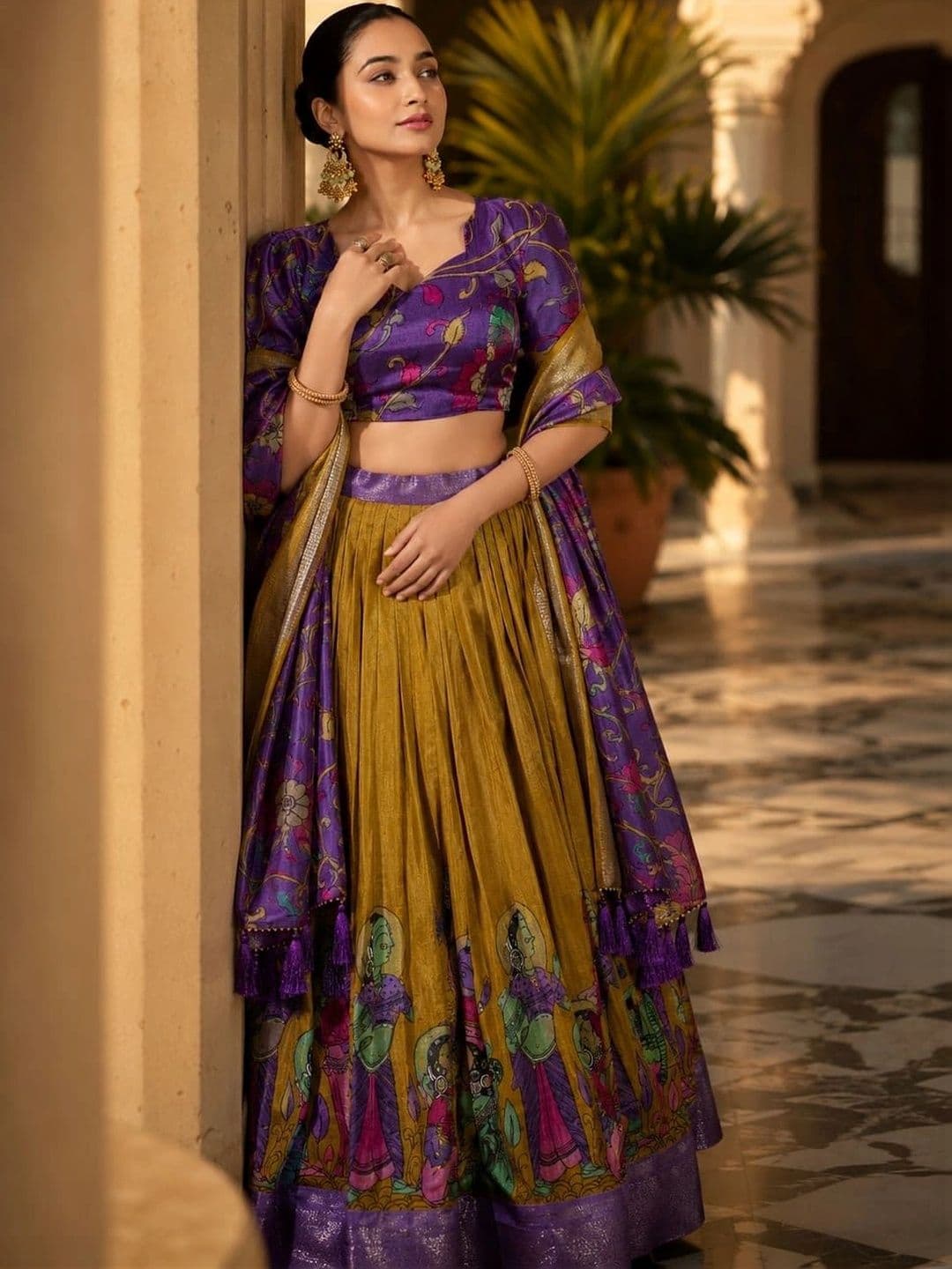 House of Pataudi Printed Semi-Stitched Lehenga & Unstitched Blouse Taping thumbnail 2