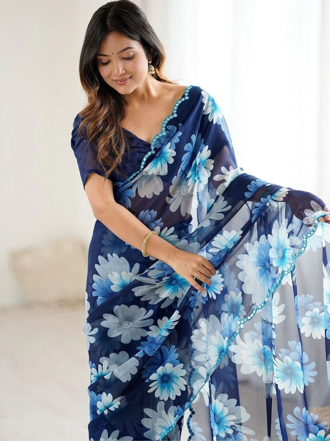 KALINI Floral Pure Georgette Saree thumbnail 2