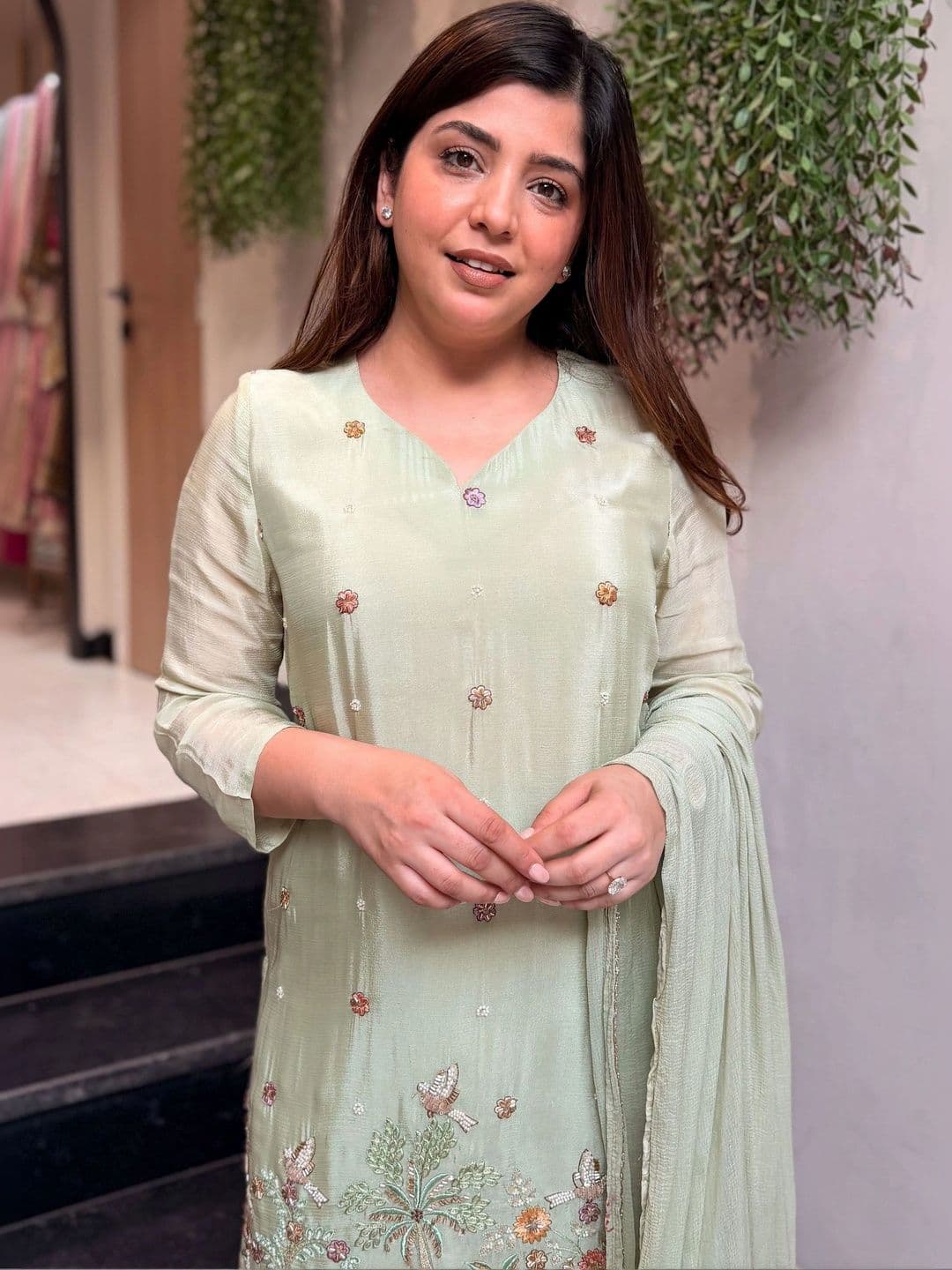 PRASAANCREATION Women Ethnic Embroidered Regular Thread Work Kurta  Patiala With Dupatta thumbnail 3