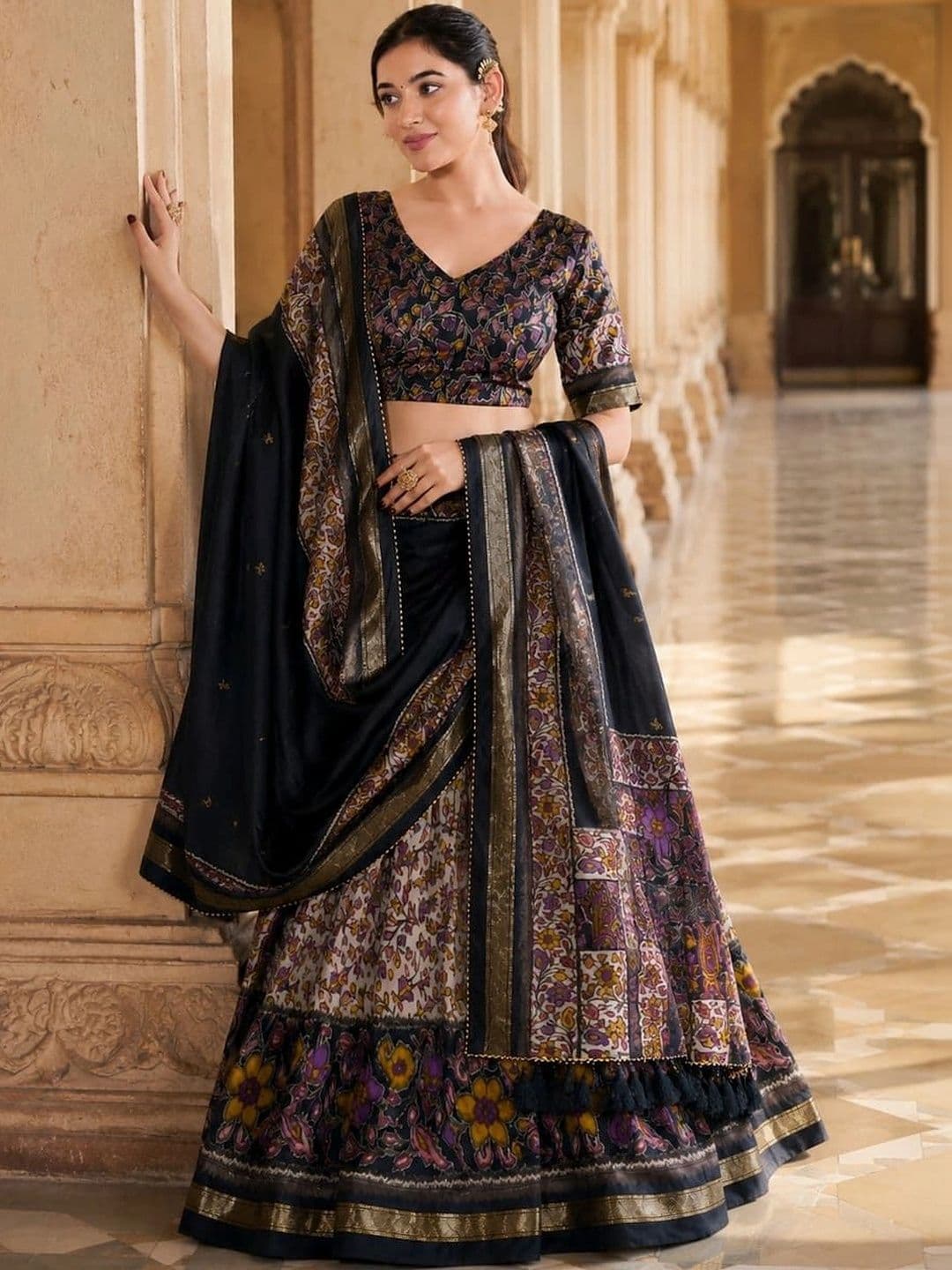 House of Pataudi Printed Semi-Stitched Lehenga & Unstitched Blouse thumbnail 5