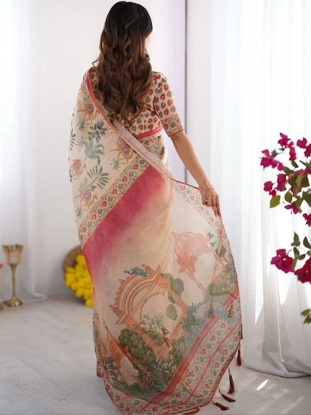 AAVEE Floral Zari Linen Blend Saree thumbnail 7