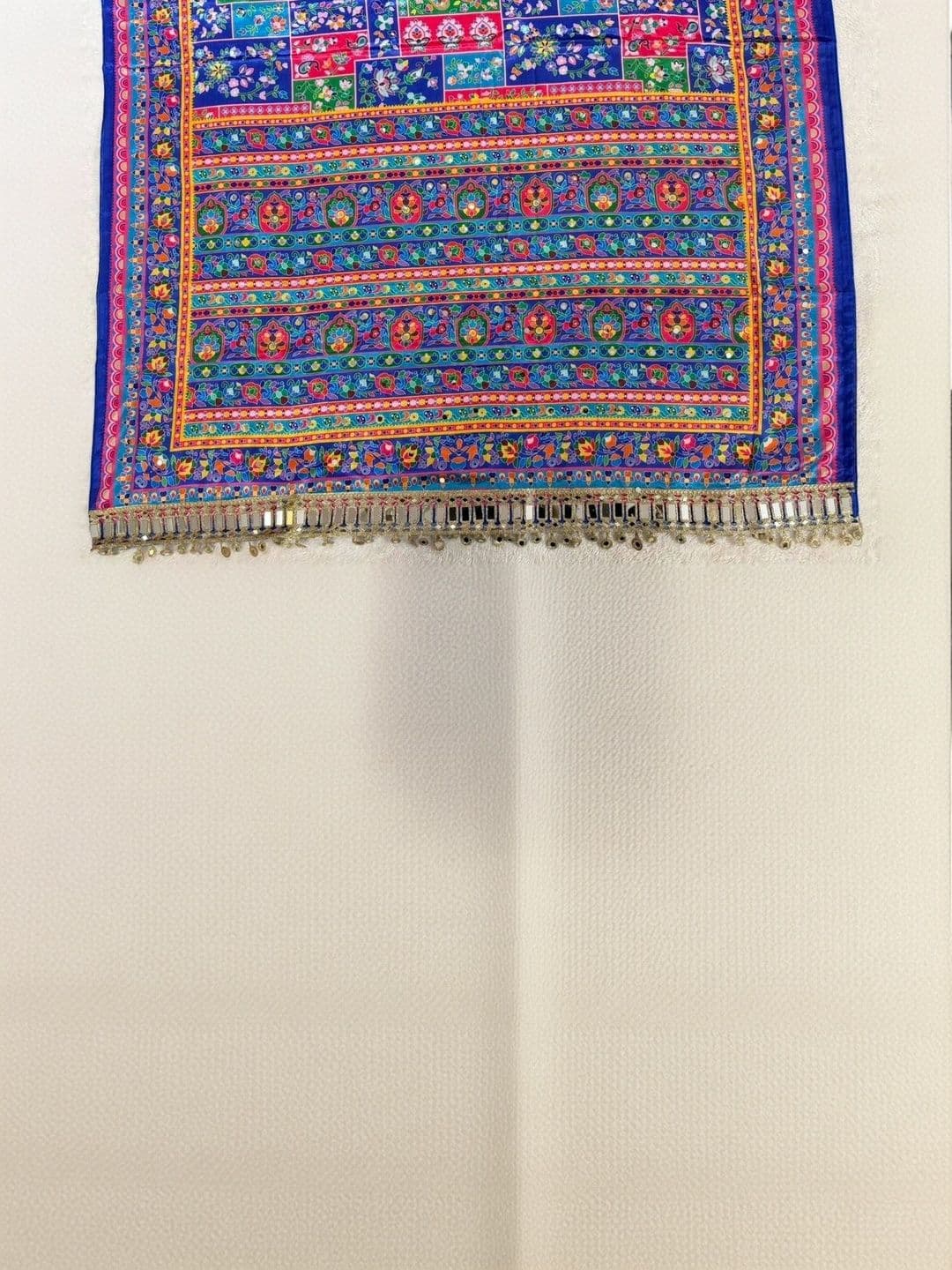 M DINESH & CO Floral Mirror Work Bandhani Saree thumbnail 2