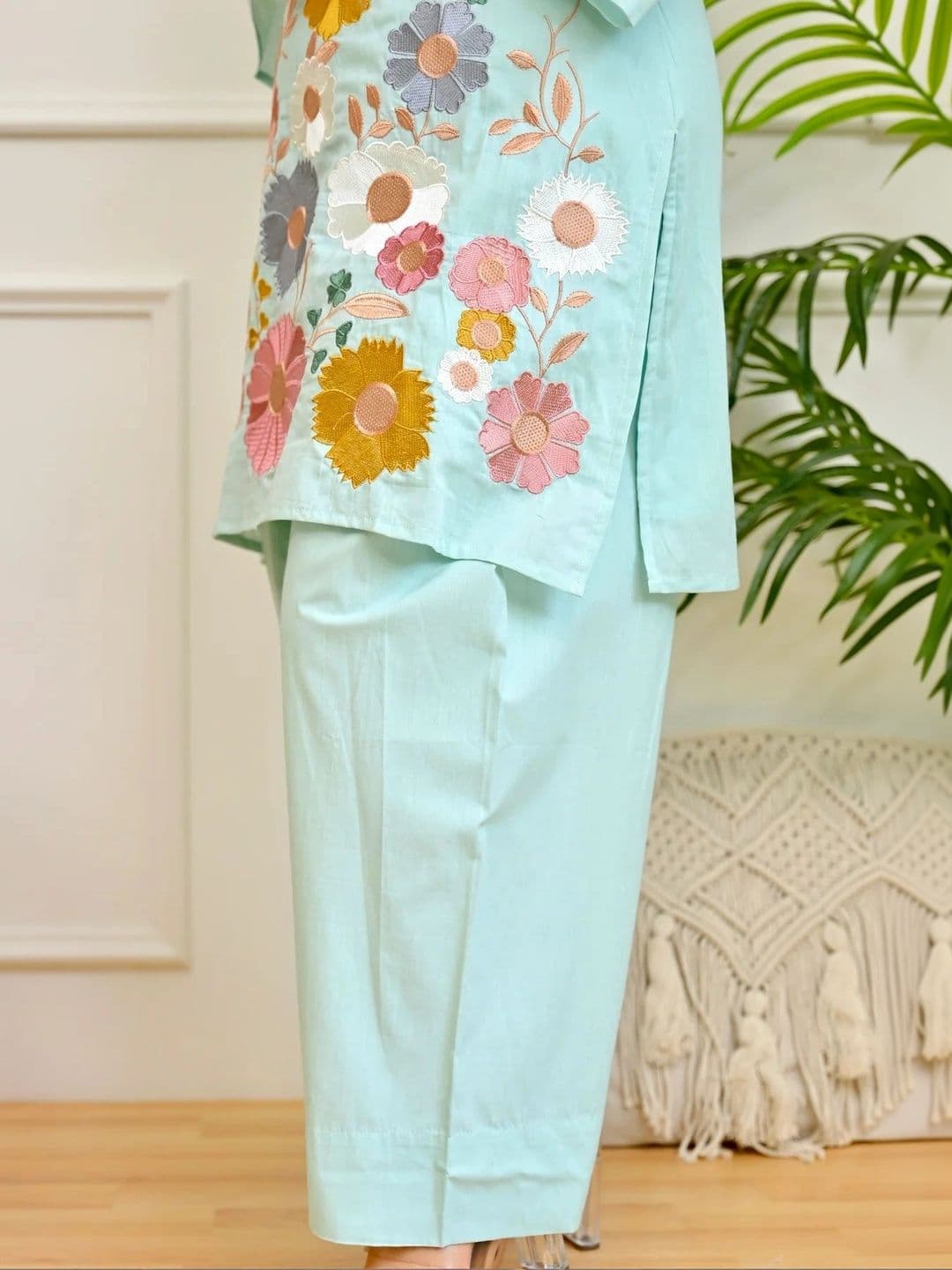 Sangria Women Floral Embroidered Regular Thread Work Pure Cotton Kurta with Patiala thumbnail 5