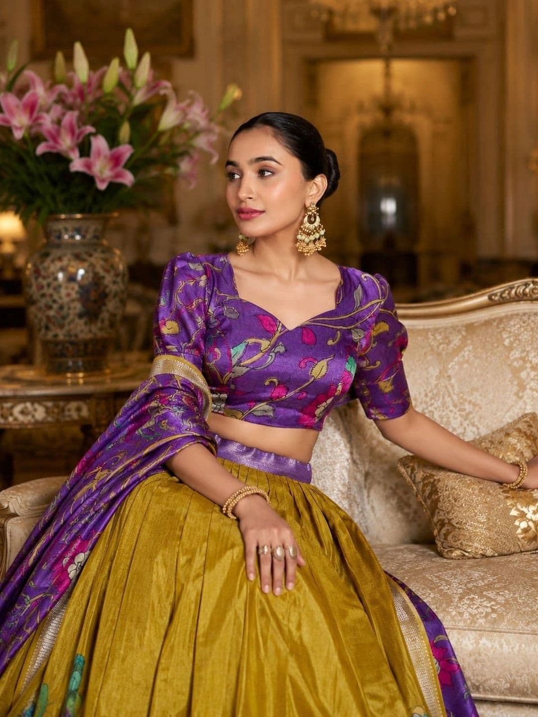 House of Pataudi Printed Semi-Stitched Lehenga & Unstitched Blouse Taping thumbnail 5