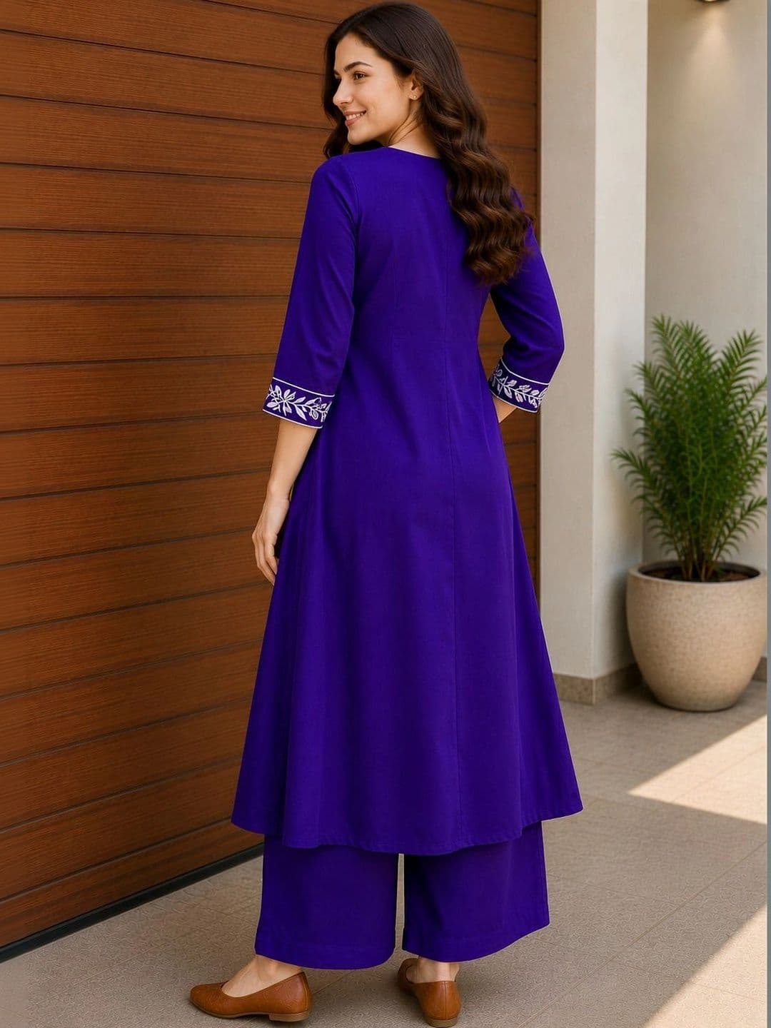 HIVA TRENDZ Women Floral Embroidered Empire Thread Work Kurta with Palazzos thumbnail 5