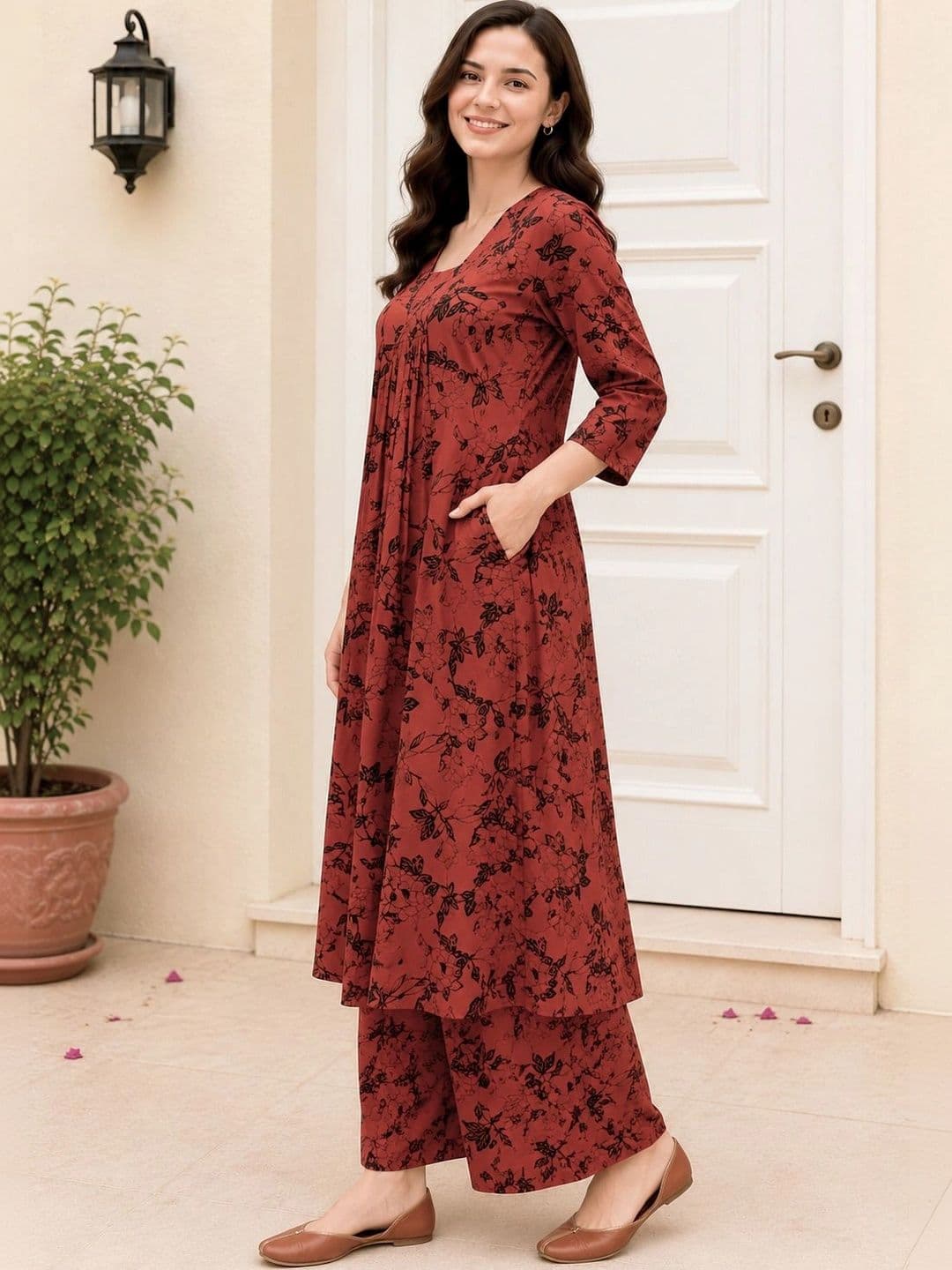 HIVA TRENDZ Women Floral Printed Regular Kurta with Palazzos thumbnail 5