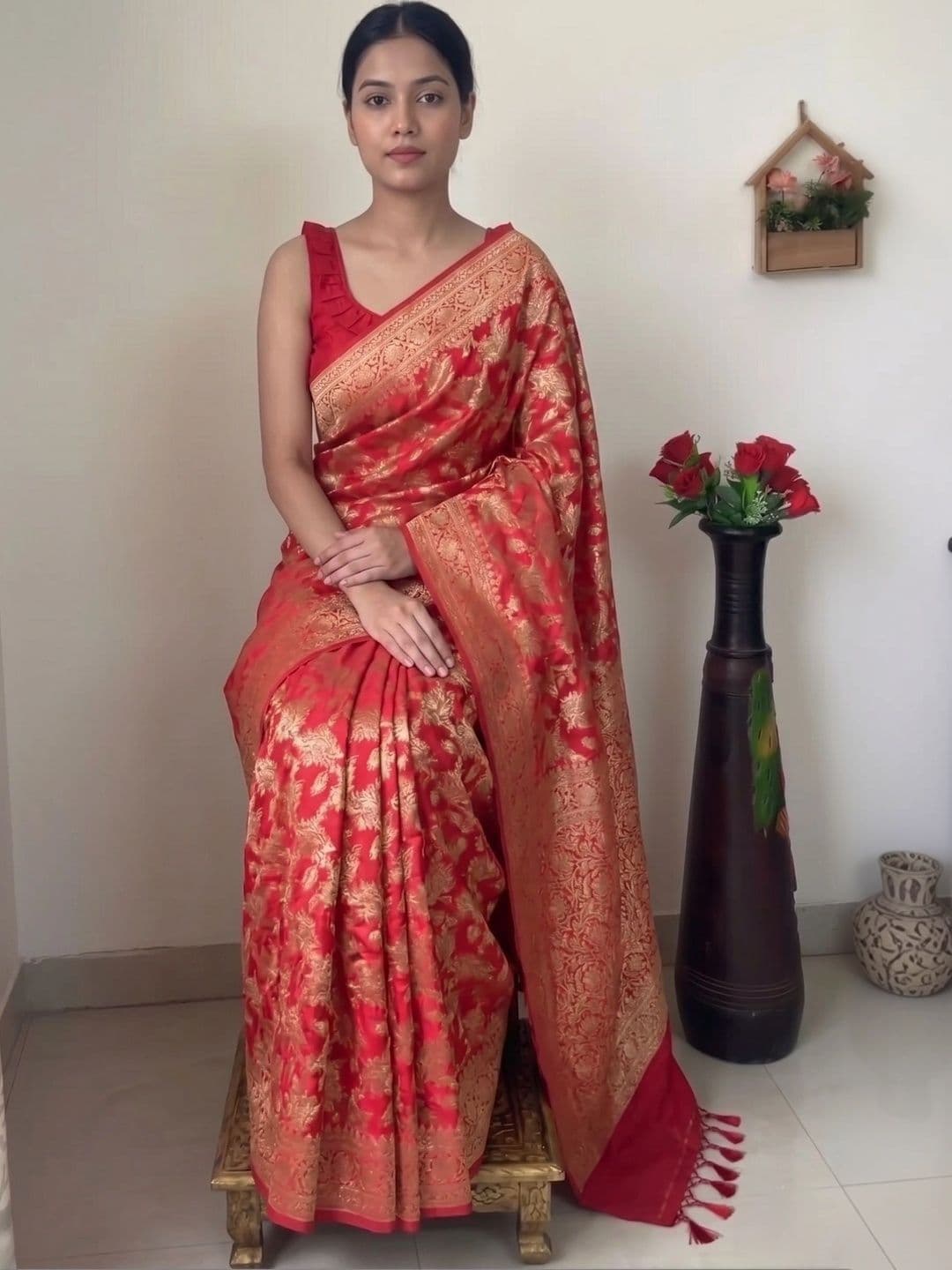 Dinesh Ethnic Traditional Wear Woven Design Zari Art Silk Banarasi Saree thumbnail 4