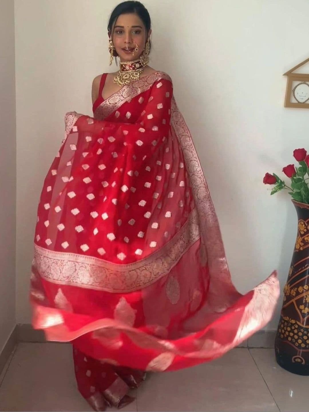 Narayan creations Woven Design Zari Art Silk Banarasi Saree thumbnail 6