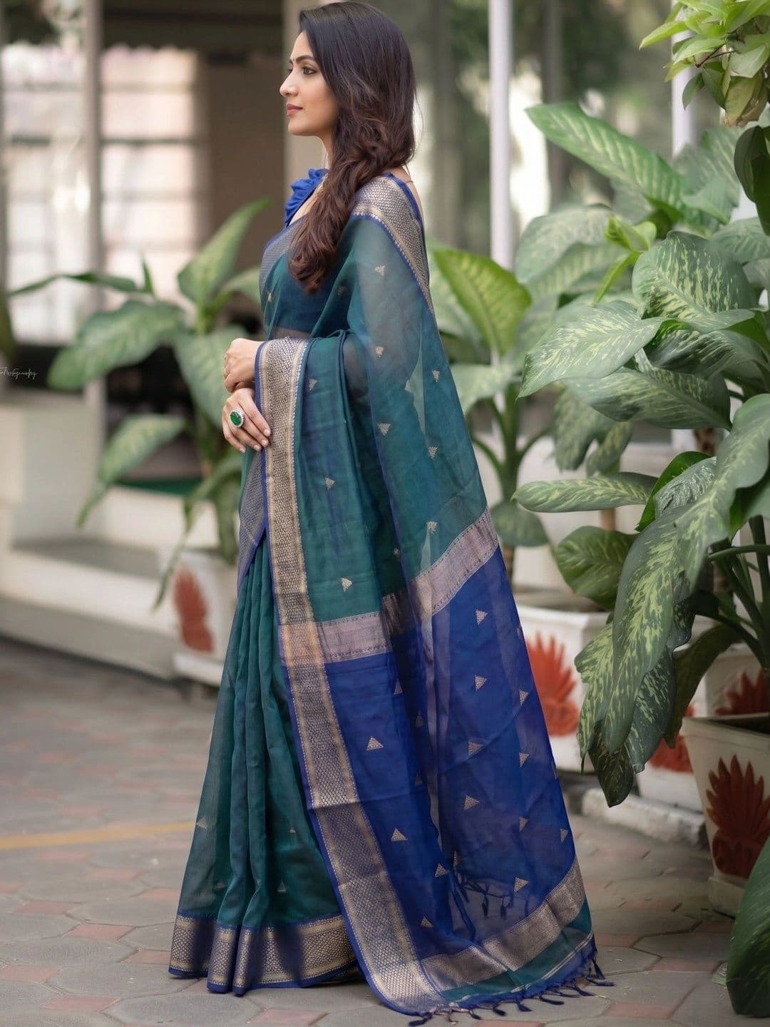 AmiFashion Woven Design Zari Art Silk Banarasi Saree thumbnail 6