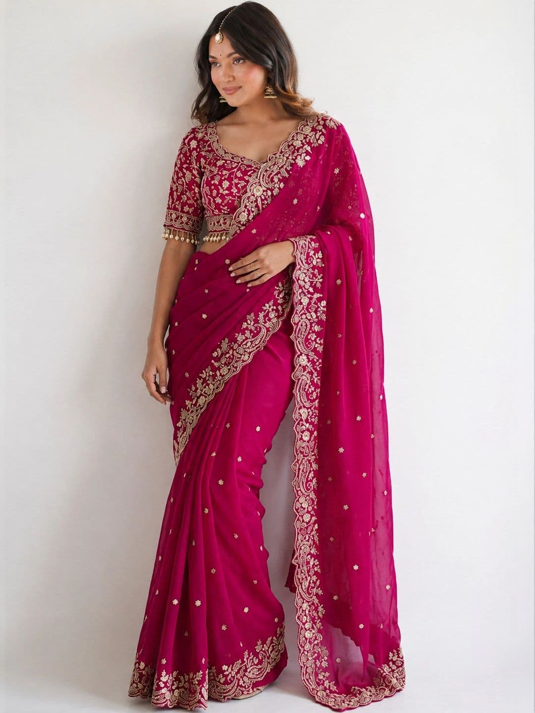 M DINESH & CO Embellished Embroidered Silk Blend Bandhani Saree thumbnail 3