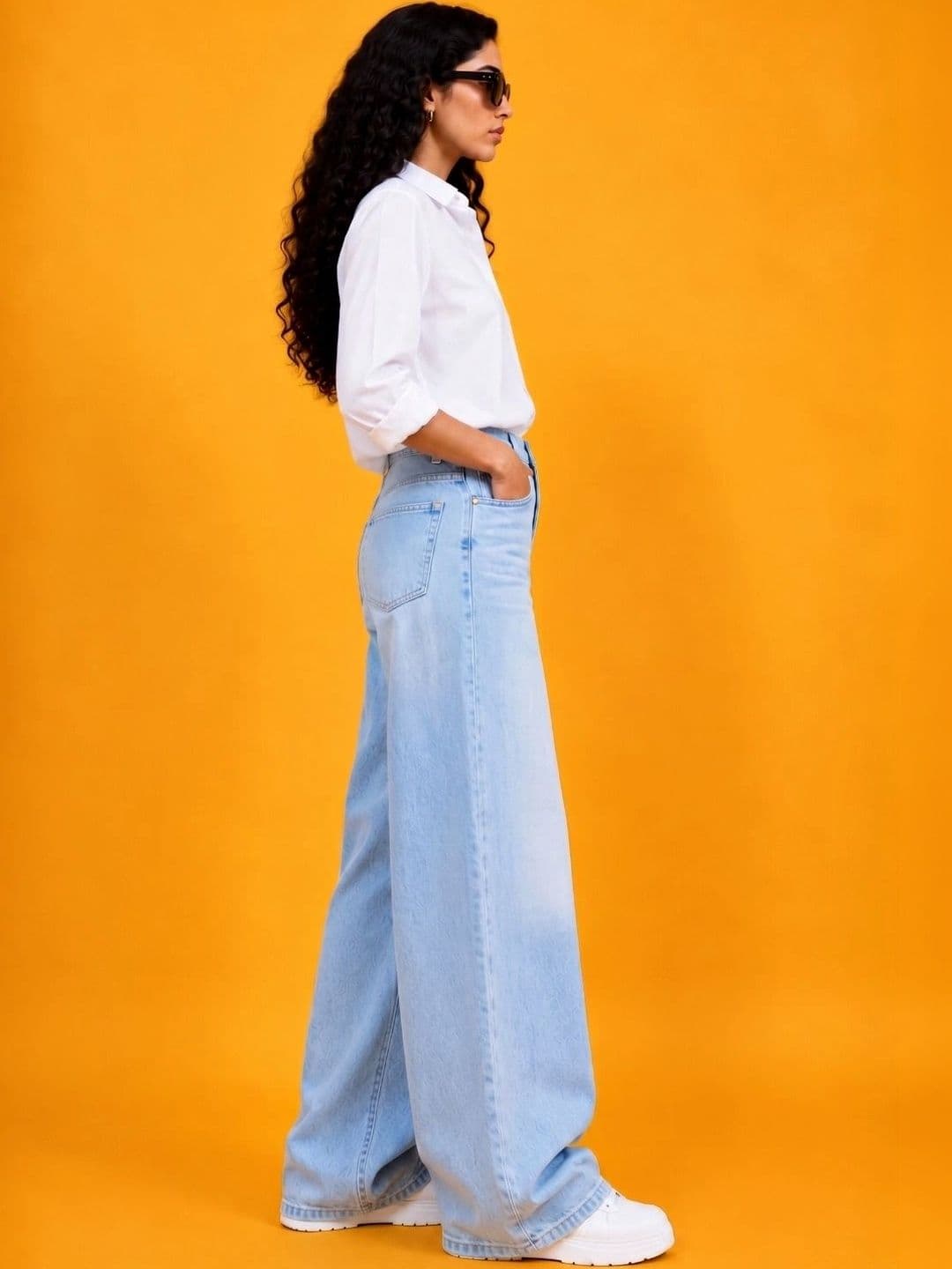 zayla Women Jean High-Rise Light Fade Jeans thumbnail 2