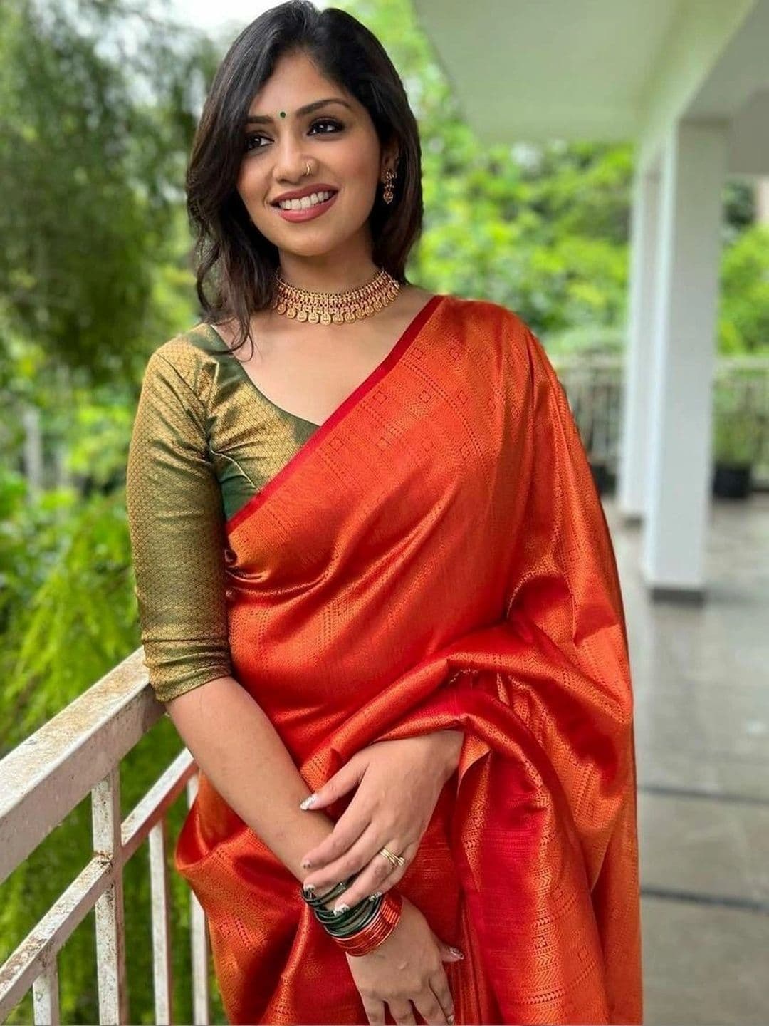 SHRIADINATH Woven Design Zari Art Silk Banarasi Saree thumbnail 6