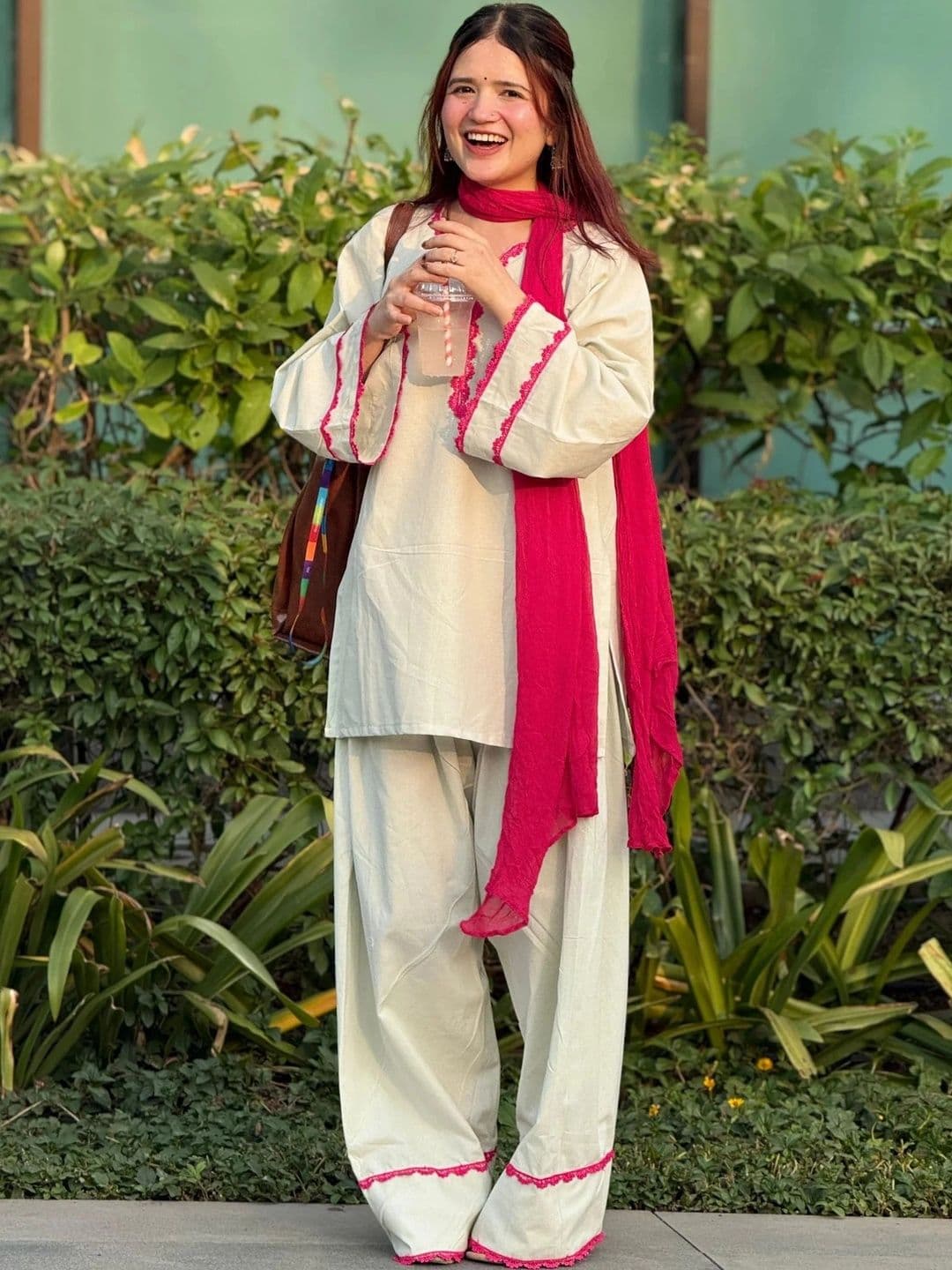 SHIVHET FAB Women Regular Thread Work Pure Cotton Kurta with Patiala & With Dupatta thumbnail 4