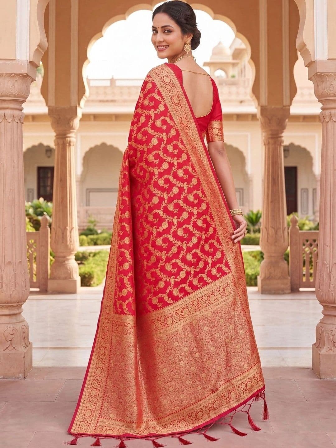 KALINI Zari Banarasi Saree thumbnail 5