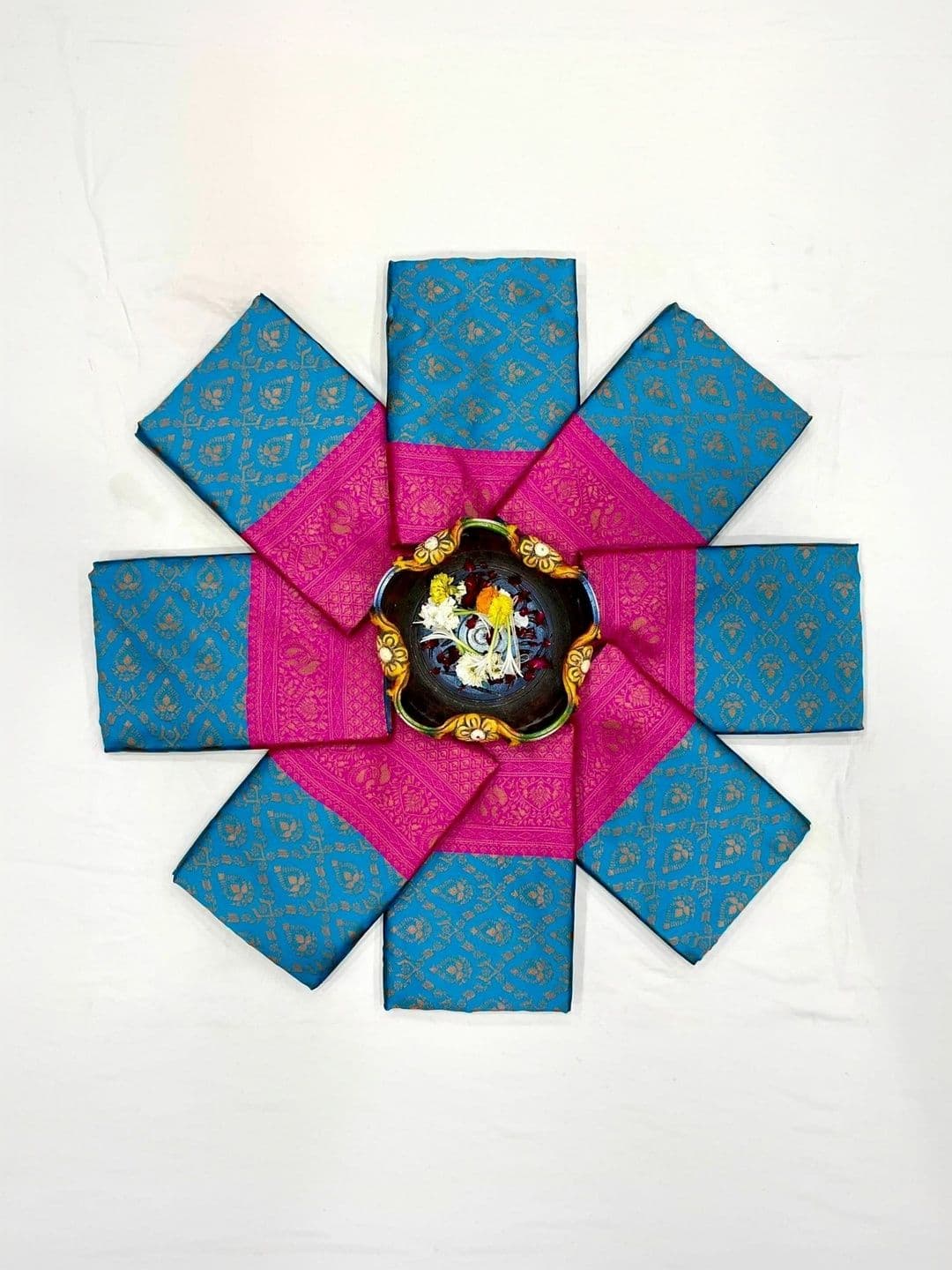 ZARA STAR Woven Design Zari Art Silk Banarasi Saree thumbnail 5