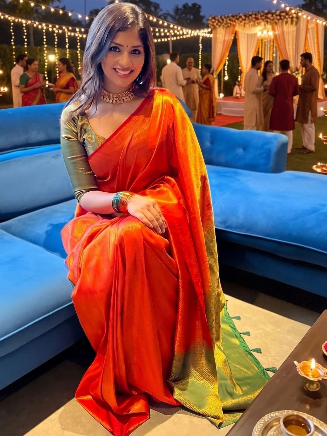 7Eleven Fashion Woven Design Zari Art Silk Banarasi Saree thumbnail 5