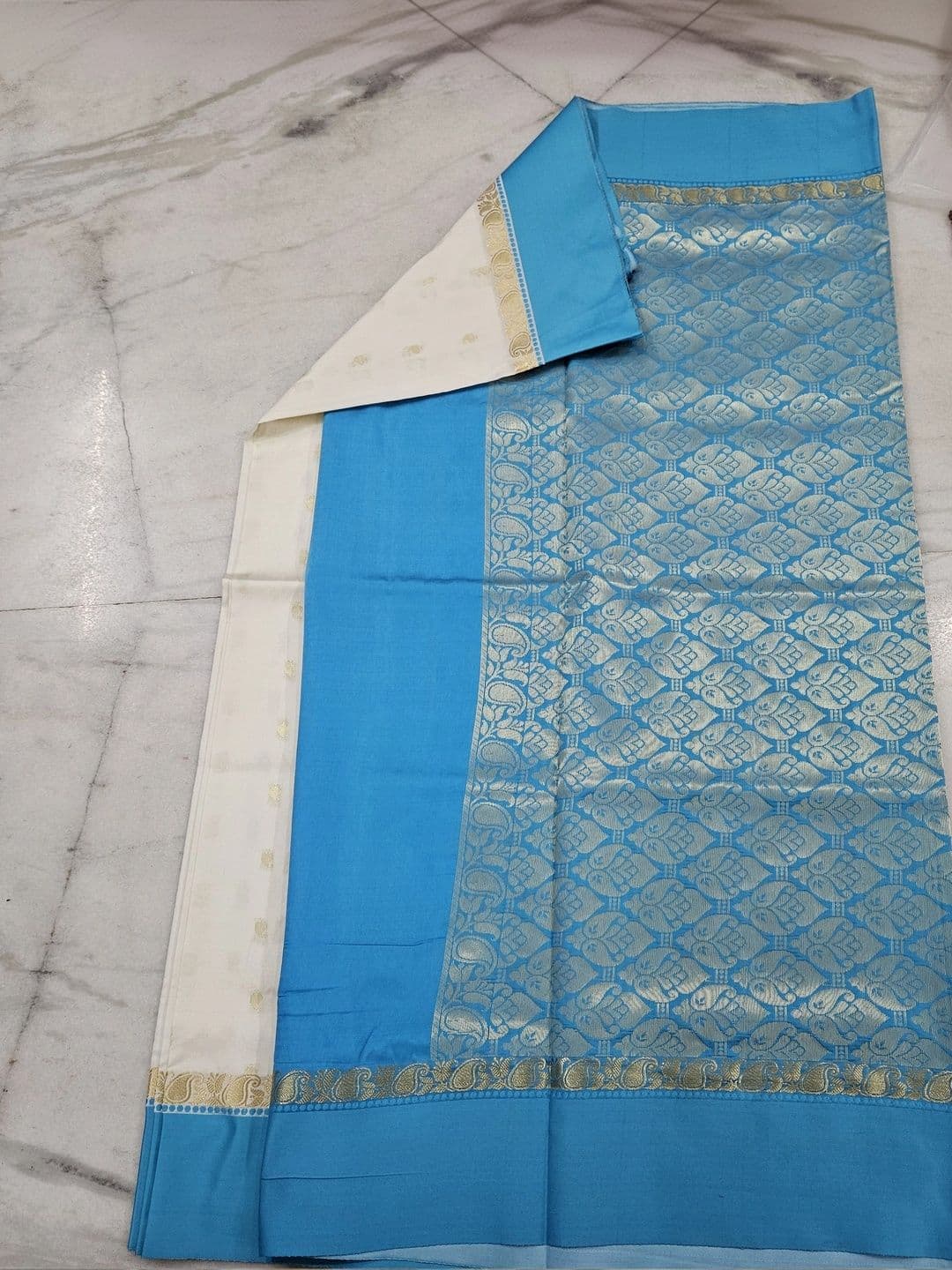 Urban Silk Saree Zari Art Silk Banarasi Sarees thumbnail 4