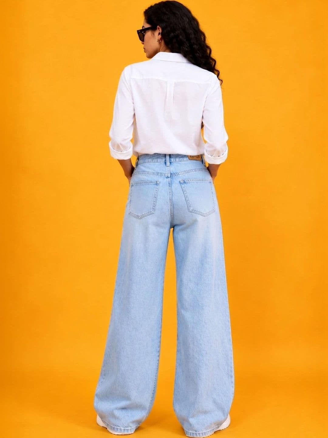 zayla Women Jean High-Rise Light Fade Jeans thumbnail 2