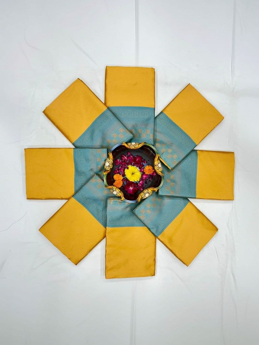 GMK Fashions Woven Design Zari Art Silk Banarasi Saree thumbnail 3