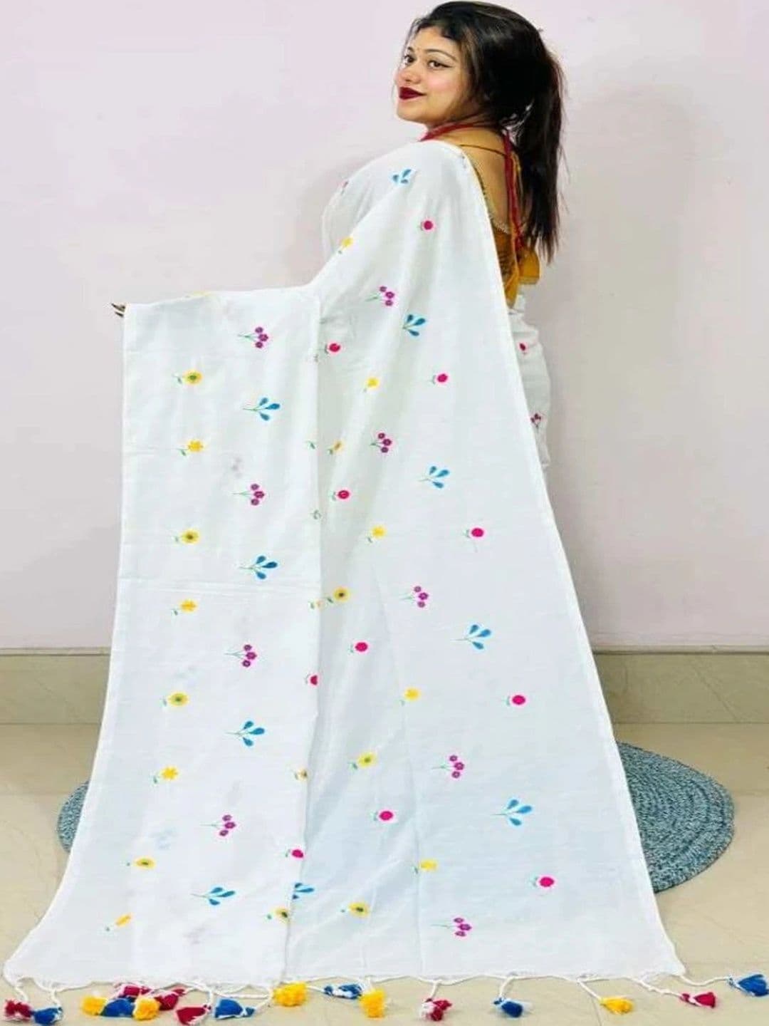 Zayraa Floral Embroidered Pure Cotton Khadi Saree thumbnail 2