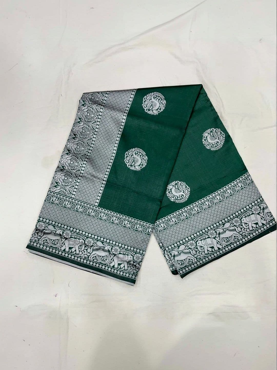 Vmdesigns Woven Design Zari Art Silk Banarasi Saree thumbnail 2