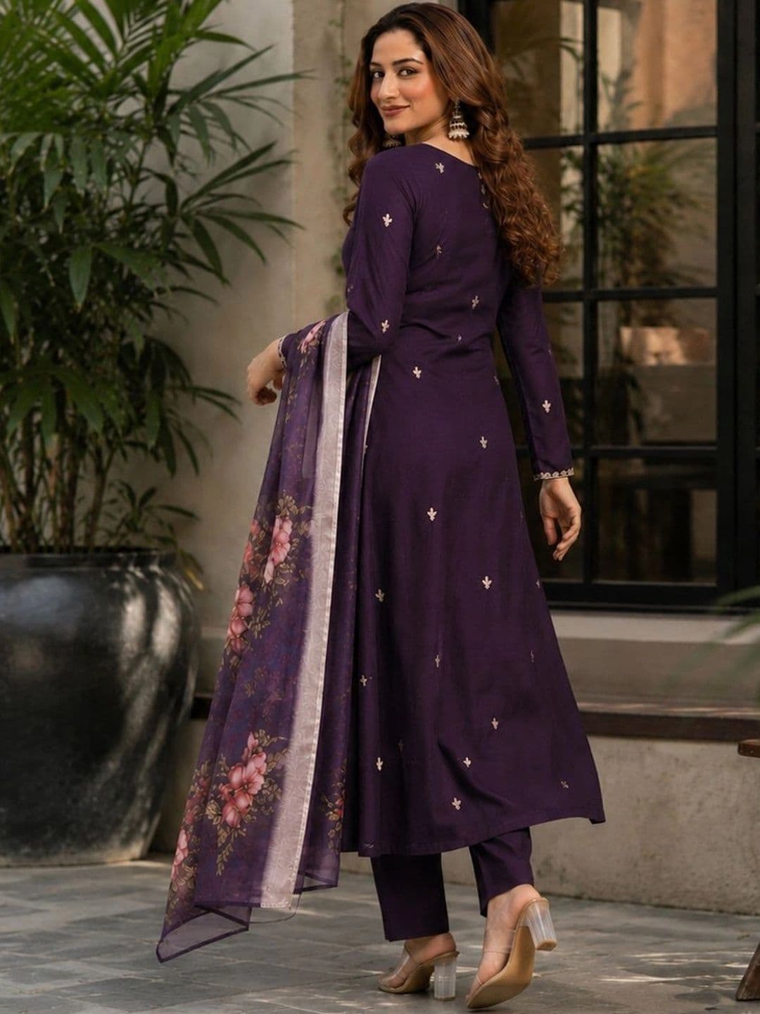 GoSriKi Women Floral Embroidered Regular Thread Work Kurta with Trousers & With Dupatta thumbnail 2