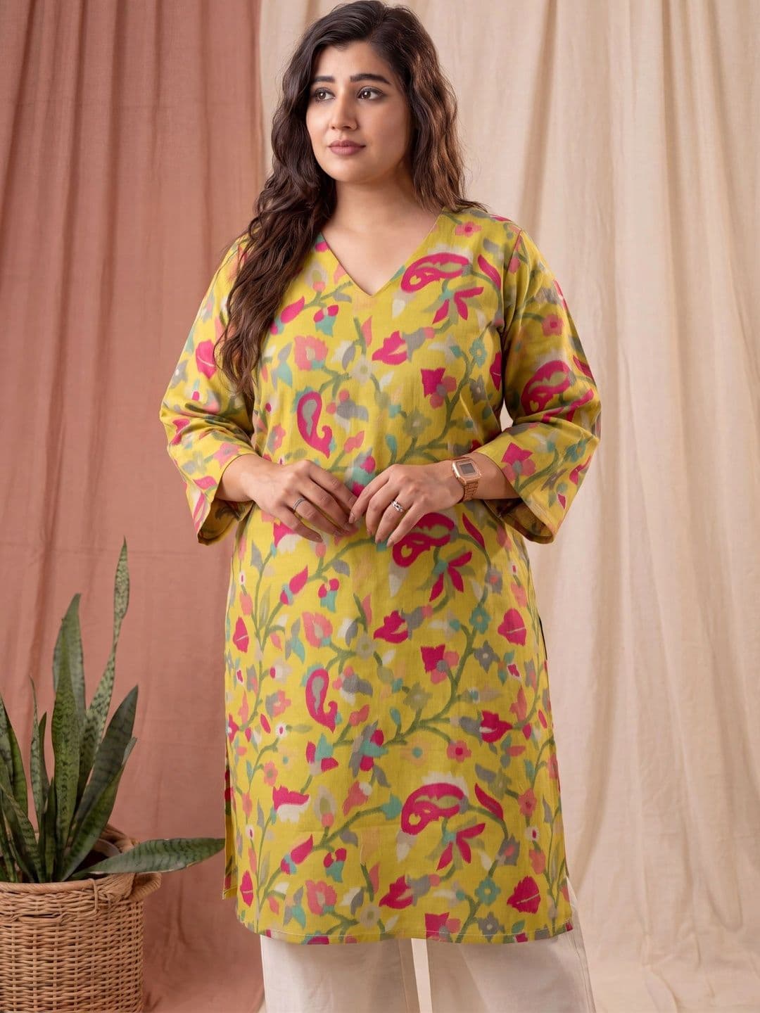 Amthi Women Floral Printed Indie Florals Kurta thumbnail 6