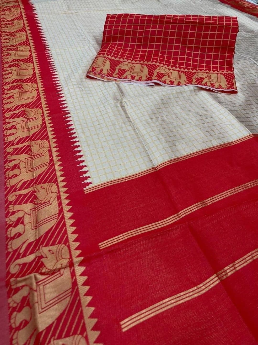 YASHASVI FASHION Zari Art Silk Banarasi Saree thumbnail 2