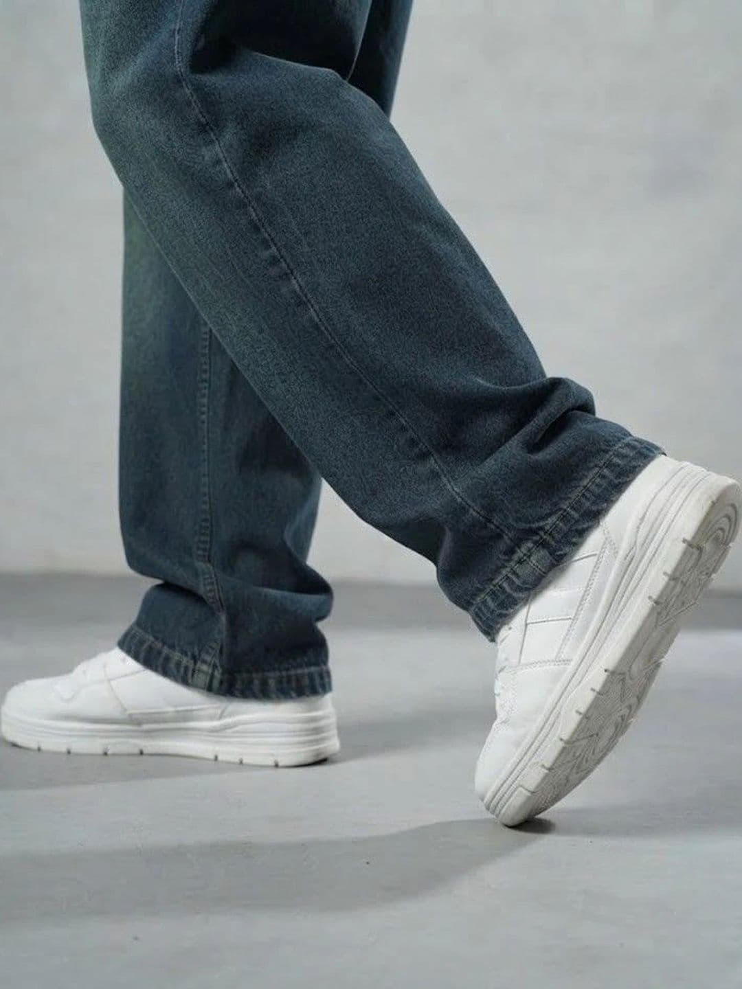 Ds Fashion Men Mid-Rise Light Fade Jeans thumbnail 6