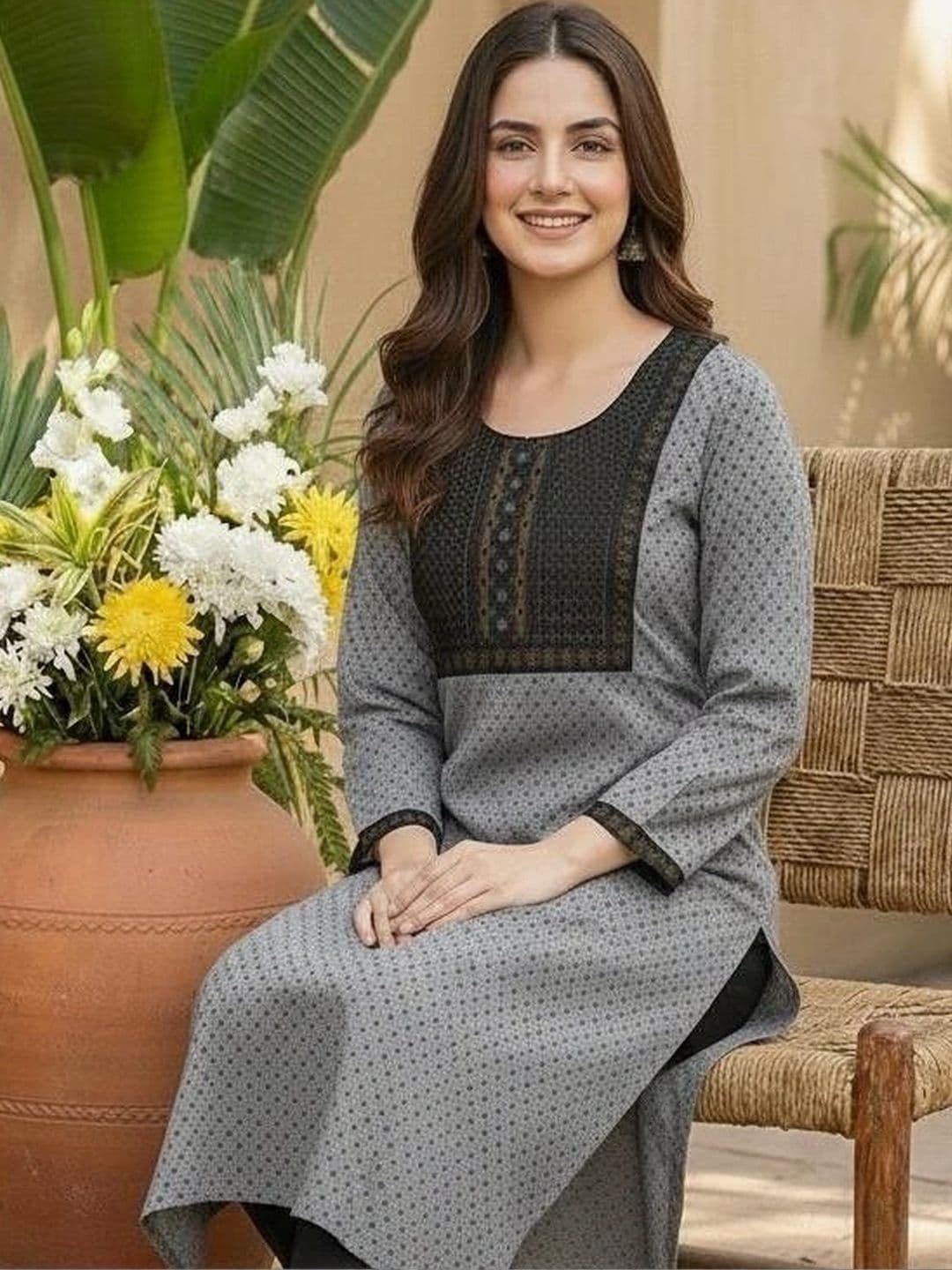Sypher Boutique Women Polka Dot Printed Thread Work Dobby Handloom Kurta thumbnail 5