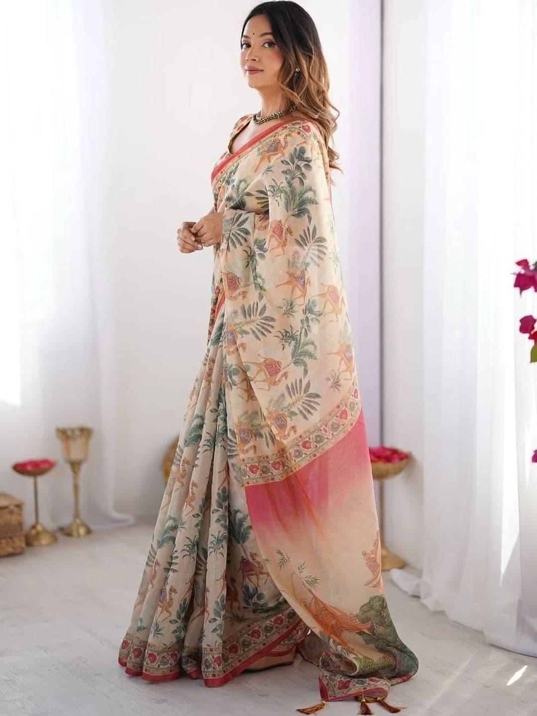 Bhagirath Fashion Floral Zari Linen Blend Saree thumbnail 4