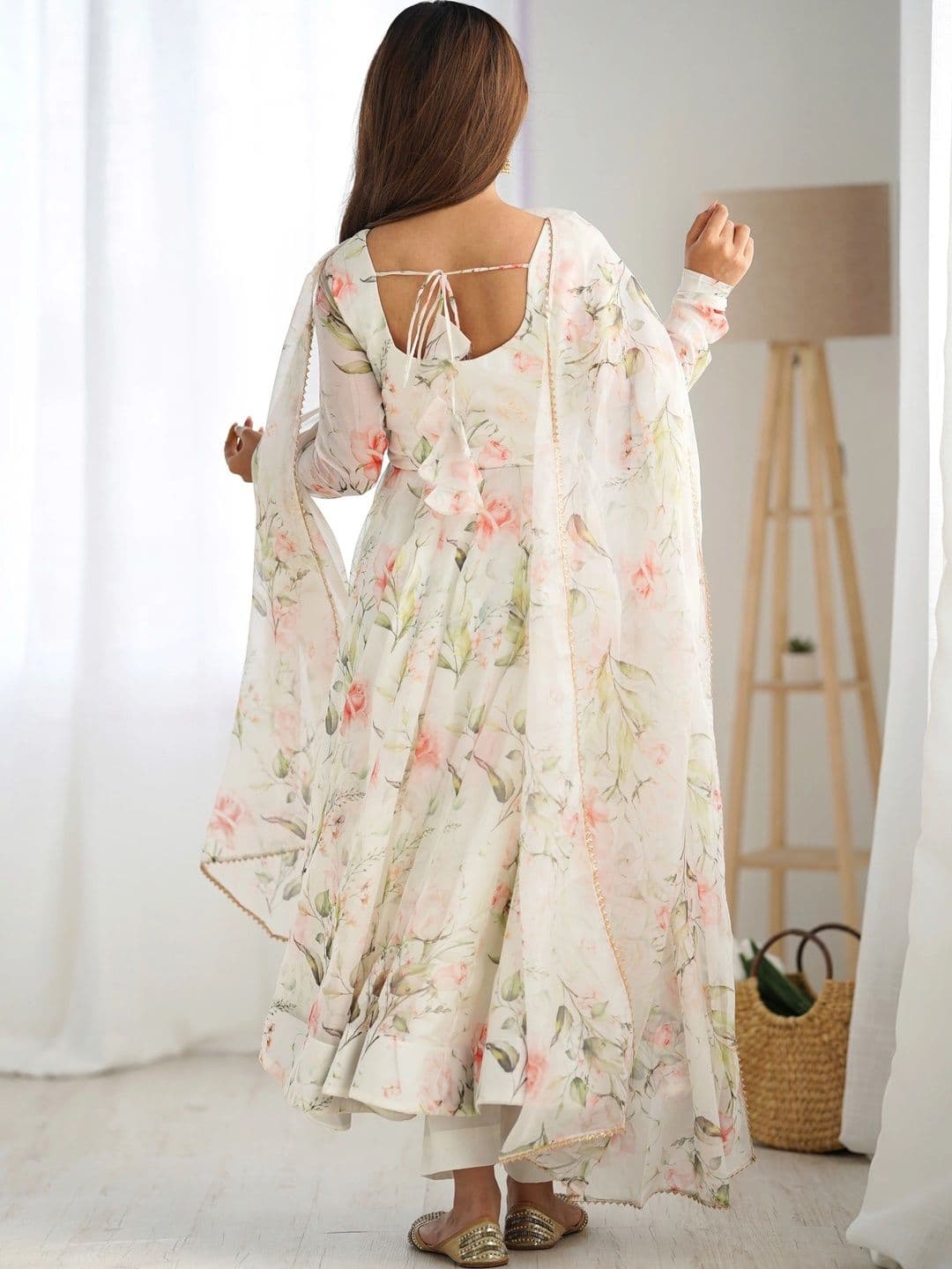 Urban Nakhre Women Floral Printed Regular Kurta with Trousers & With Dupatta thumbnail 4