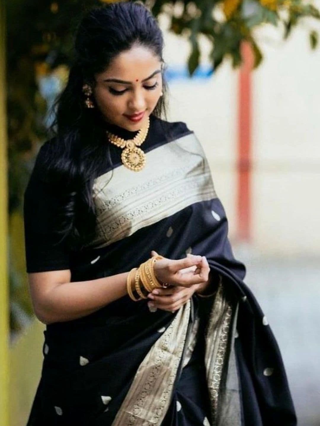 revika Woven Design Zari Art Silk Designer Kanjeevaram Saree thumbnail 2