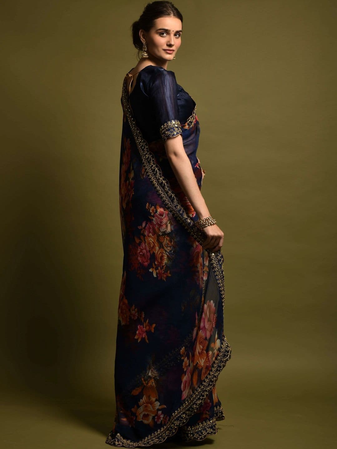 KALINI Floral Embroidered Pure Chiffon Saree thumbnail 3