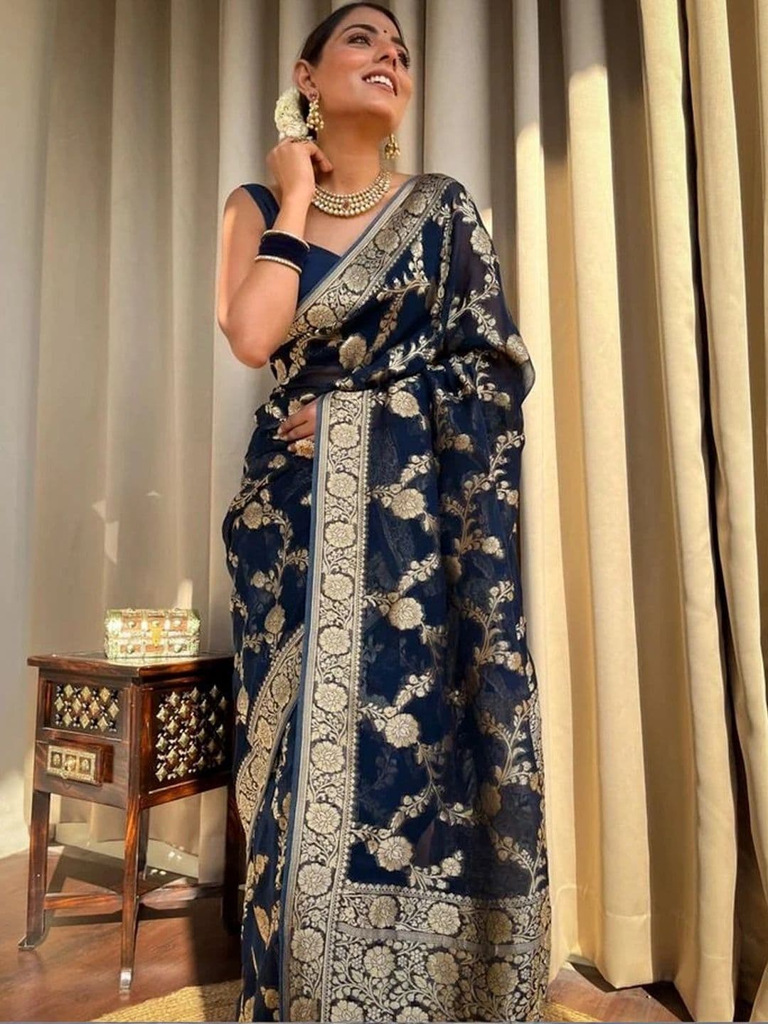 revika Woven Design Zari Art Silk Designer Kanjeevaram Saree thumbnail 2