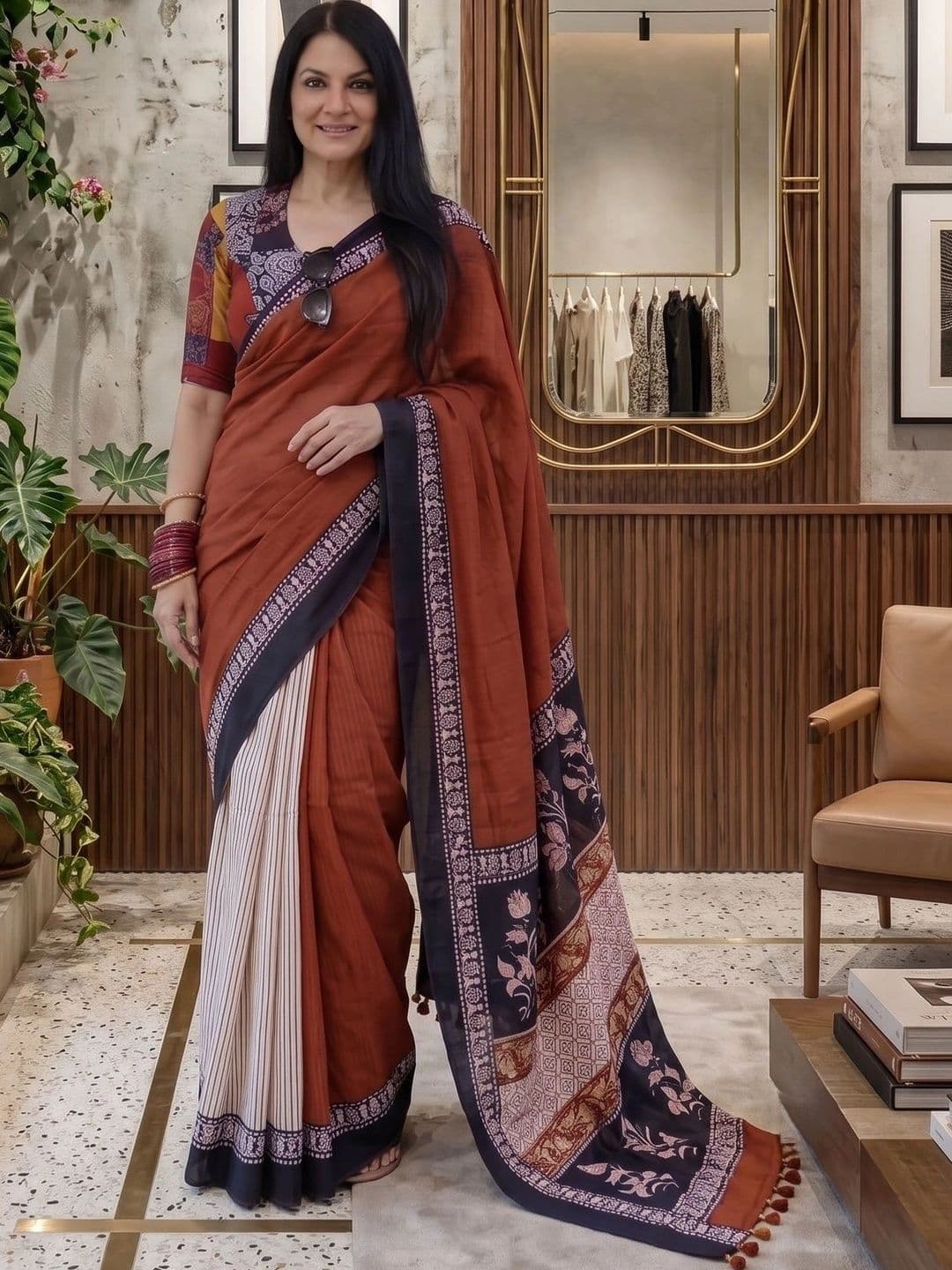 Aman's Impero Striped Zari Linen Blend Saree - view 1
