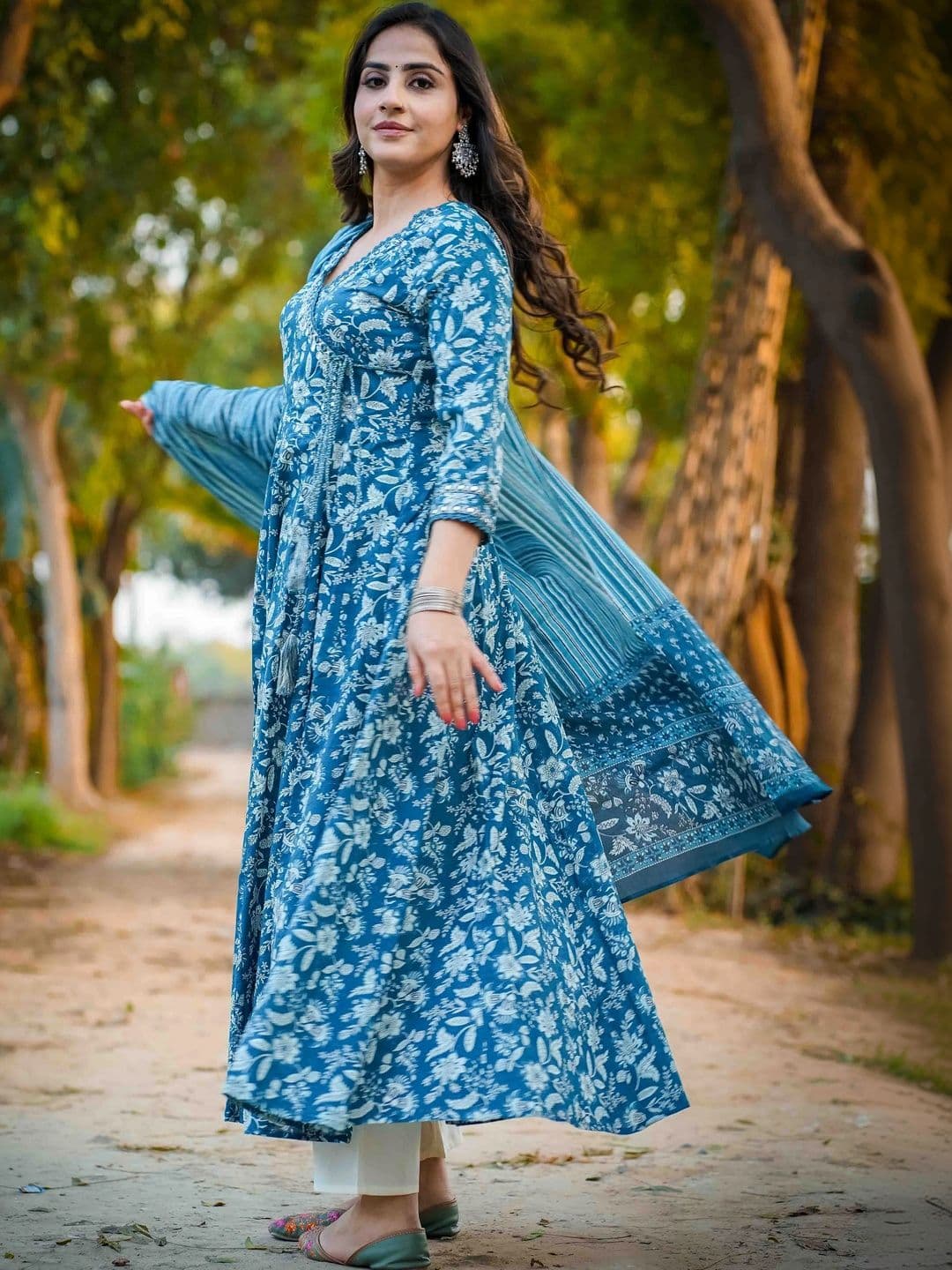 Sangria Women Floral Printed Angrakha Mirror Work Pure Cotton Kurta with Trousers & With Dupatta thumbnail 6