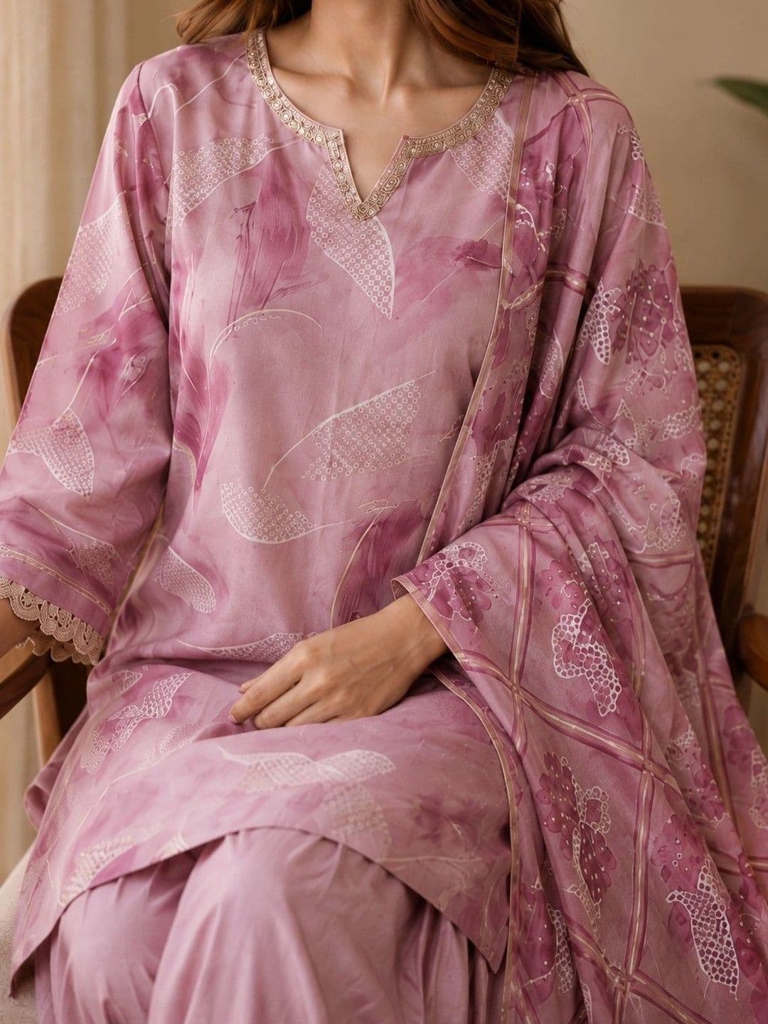Sangria Women Floral Printed Farshi Kurta with Farshi Salwar & Dupatta Set thumbnail 4