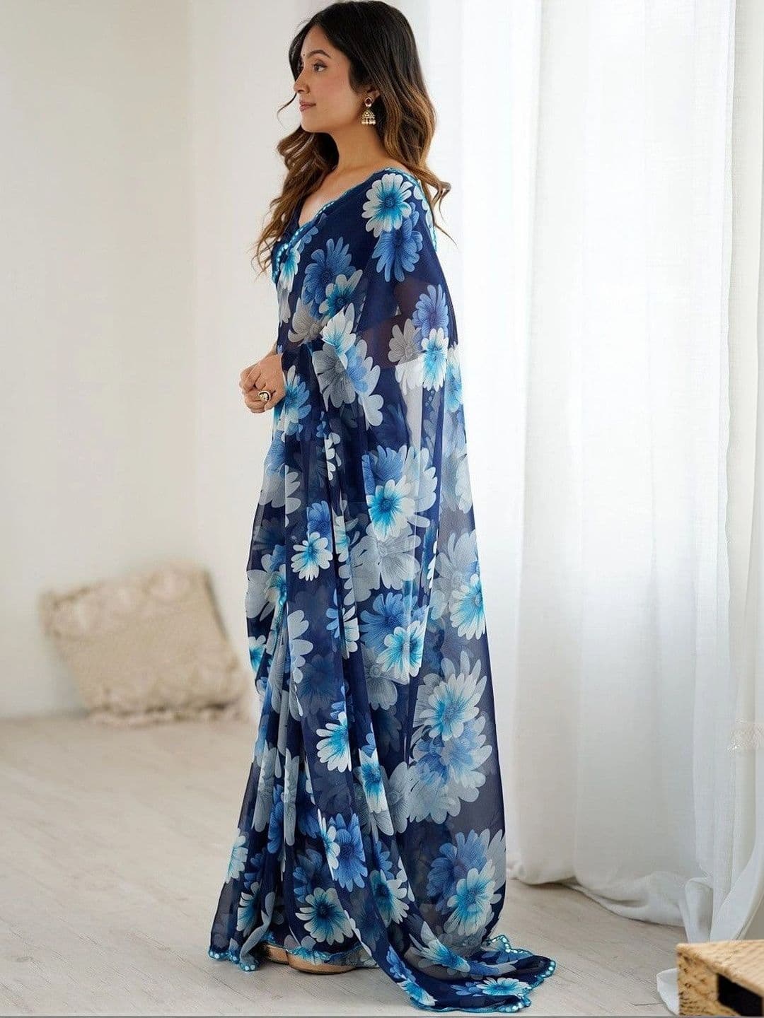 KALINI Floral Pure Georgette Saree thumbnail 3