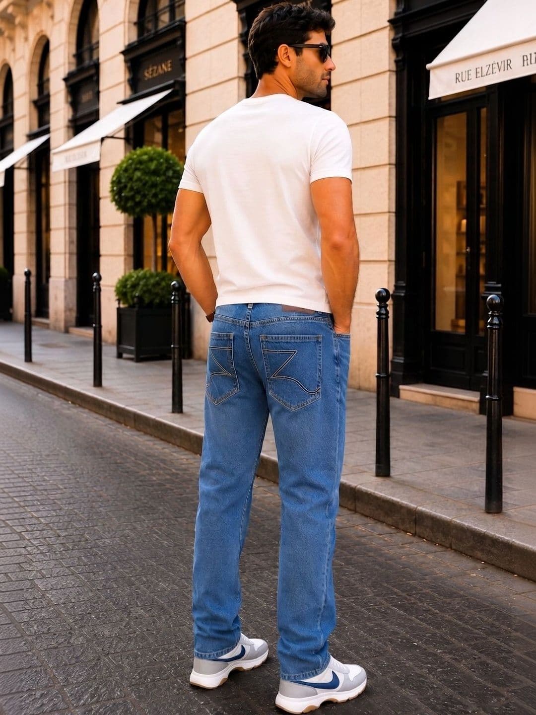 zayla Men Jean Regular Fit Mid-Rise Light Fade Stretchable Jeans thumbnail 4