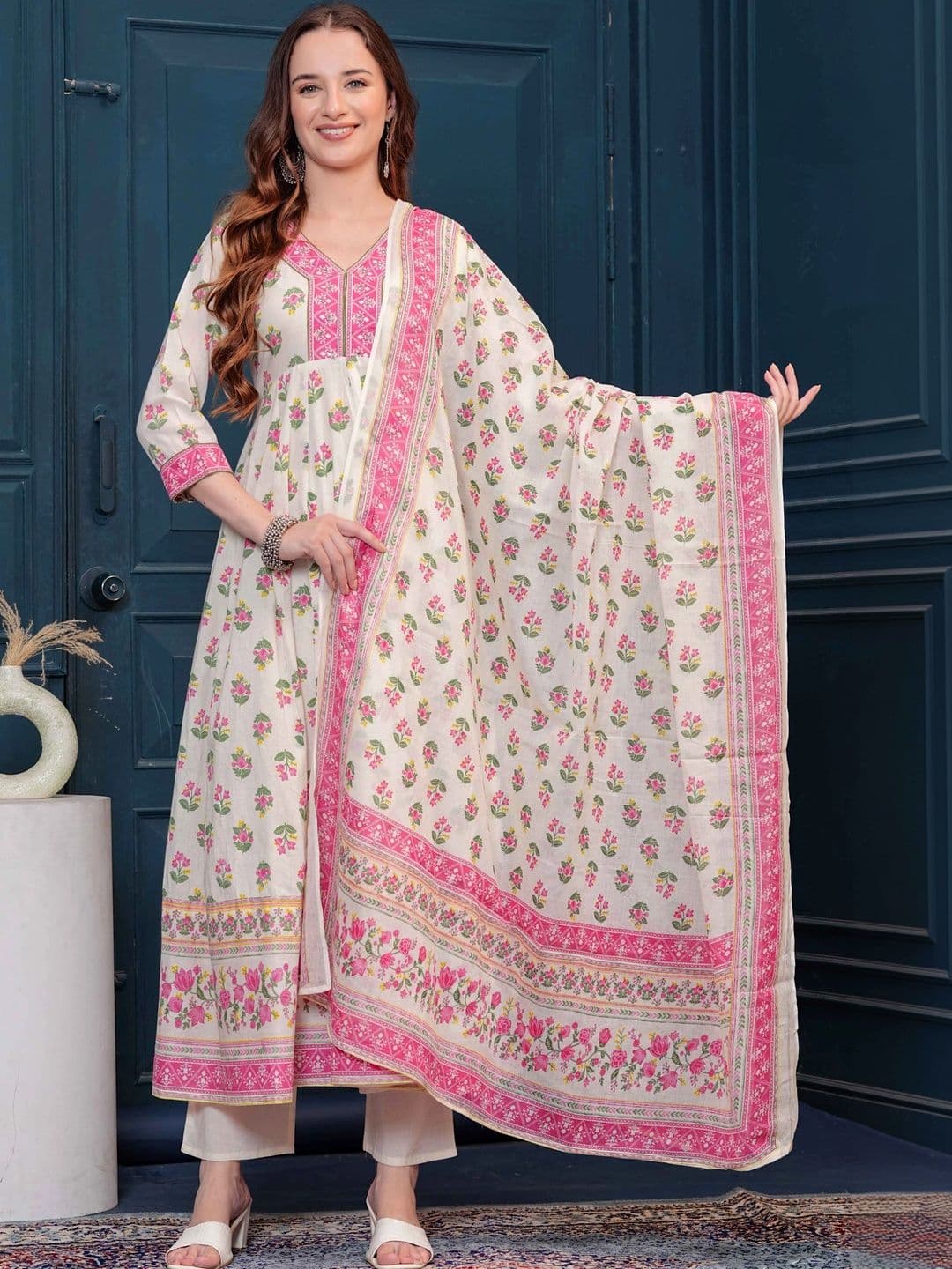 Sangria Women Floral Printed Empire Pure Cotton Kurta with Trousers & With Dupatta - view 1