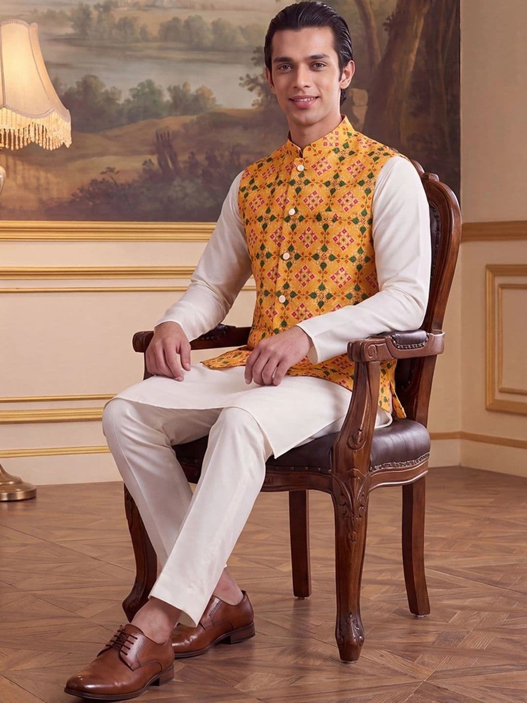 House of Pataudi Patola Printed Mandarin Collar Koti thumbnail 6